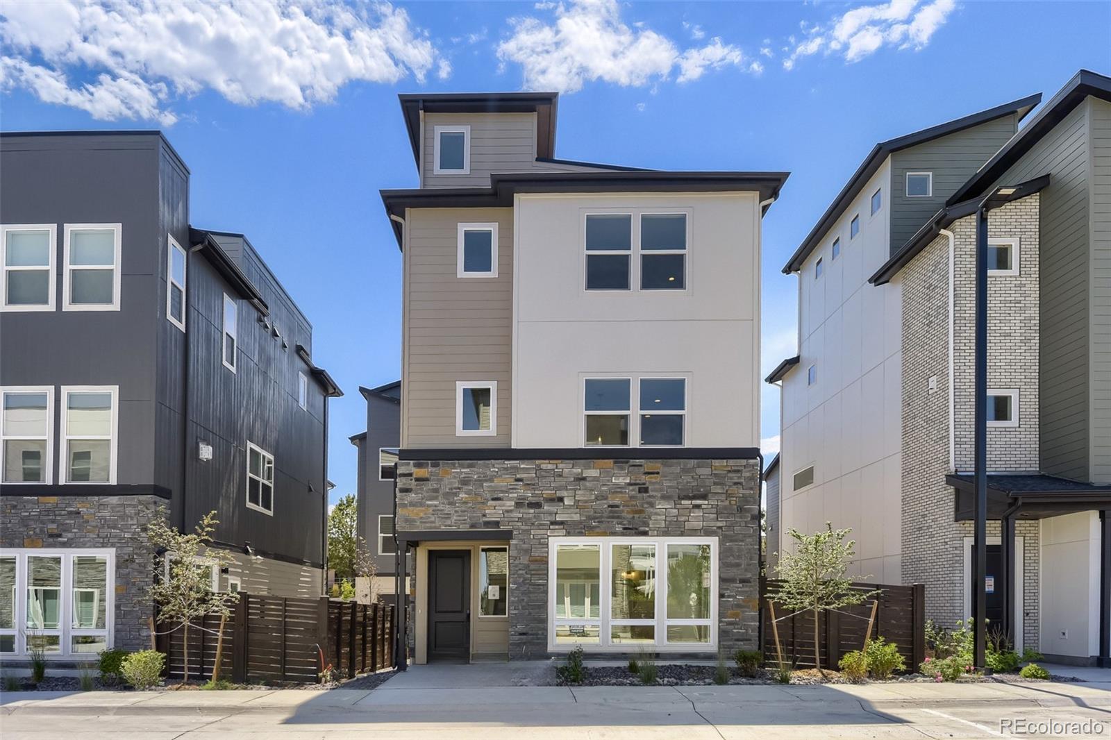 10978 E Hinsdale Circle
