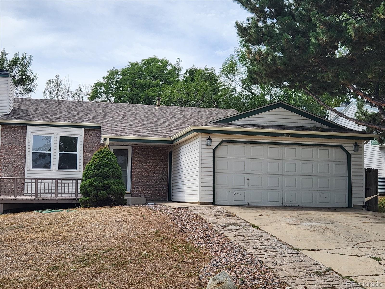 5852 W 75th Place