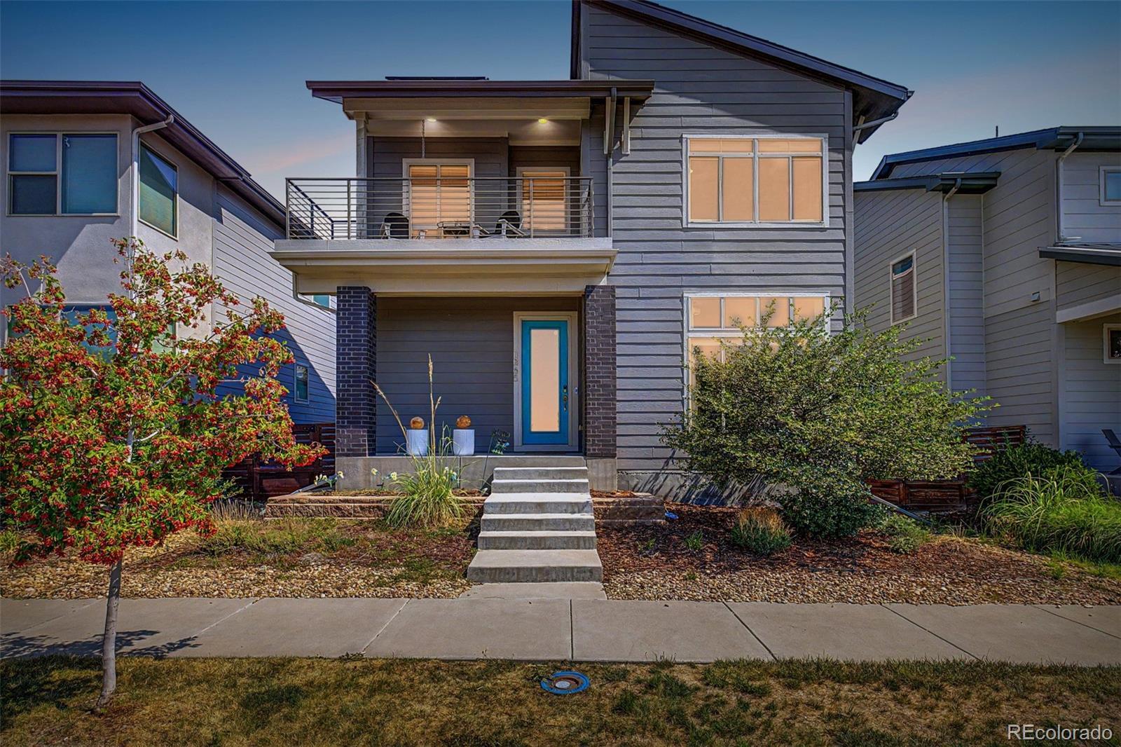 1365 W 67th Place