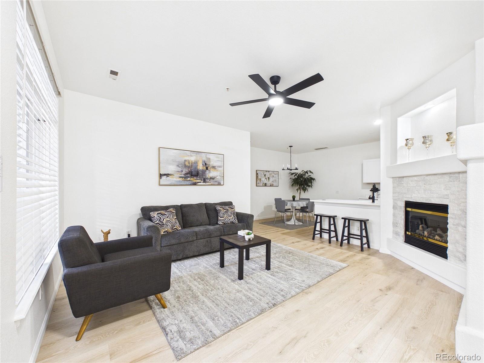 494 Black Feather Loop Unit 106