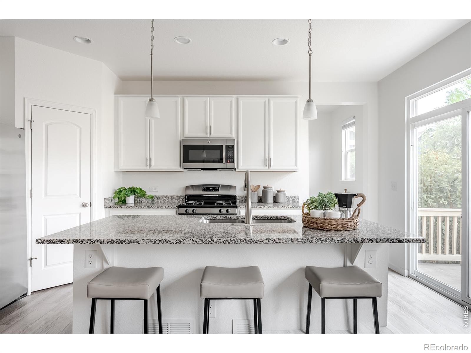 631 W 170th Place