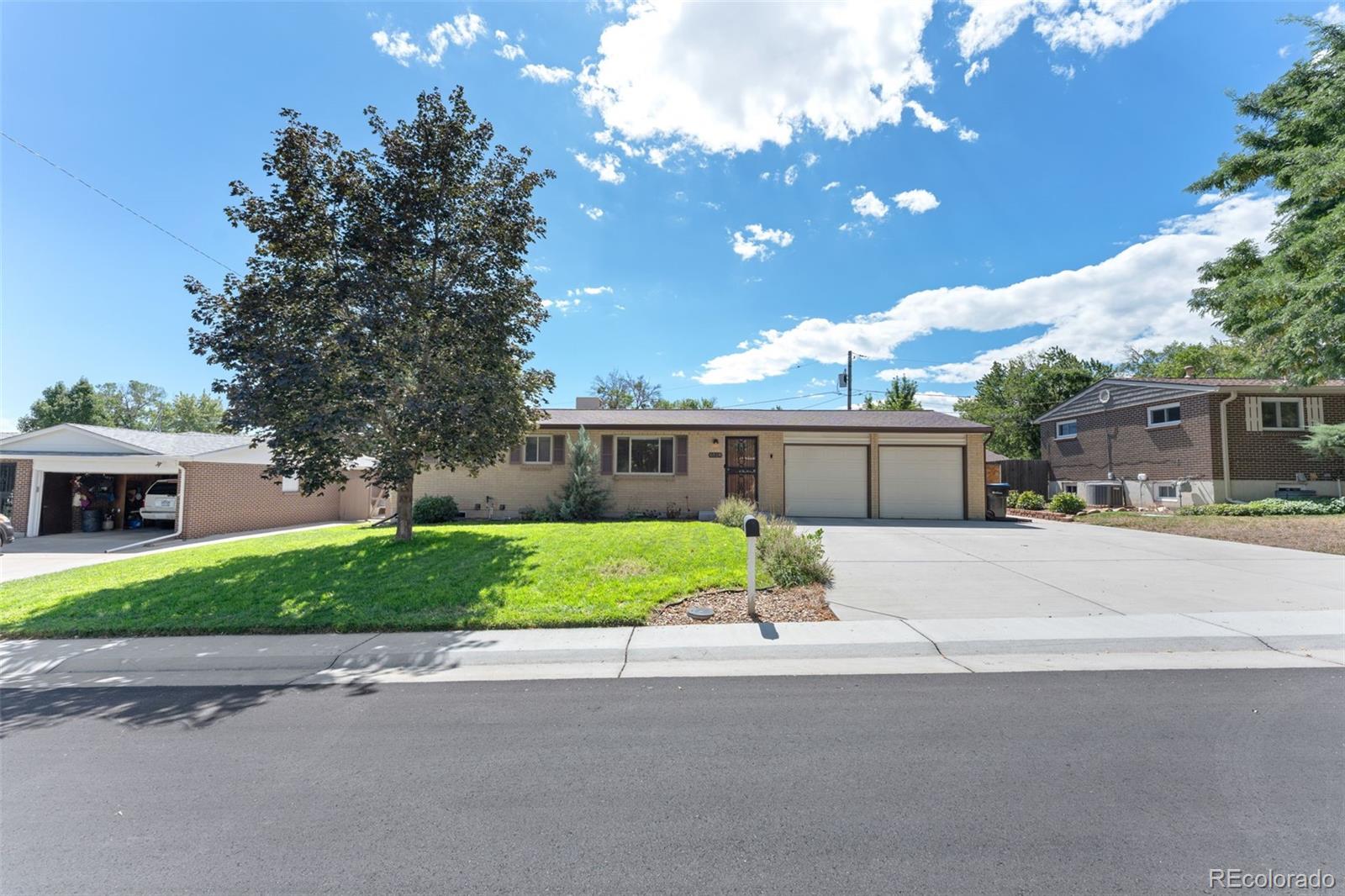6518 W 70th Place