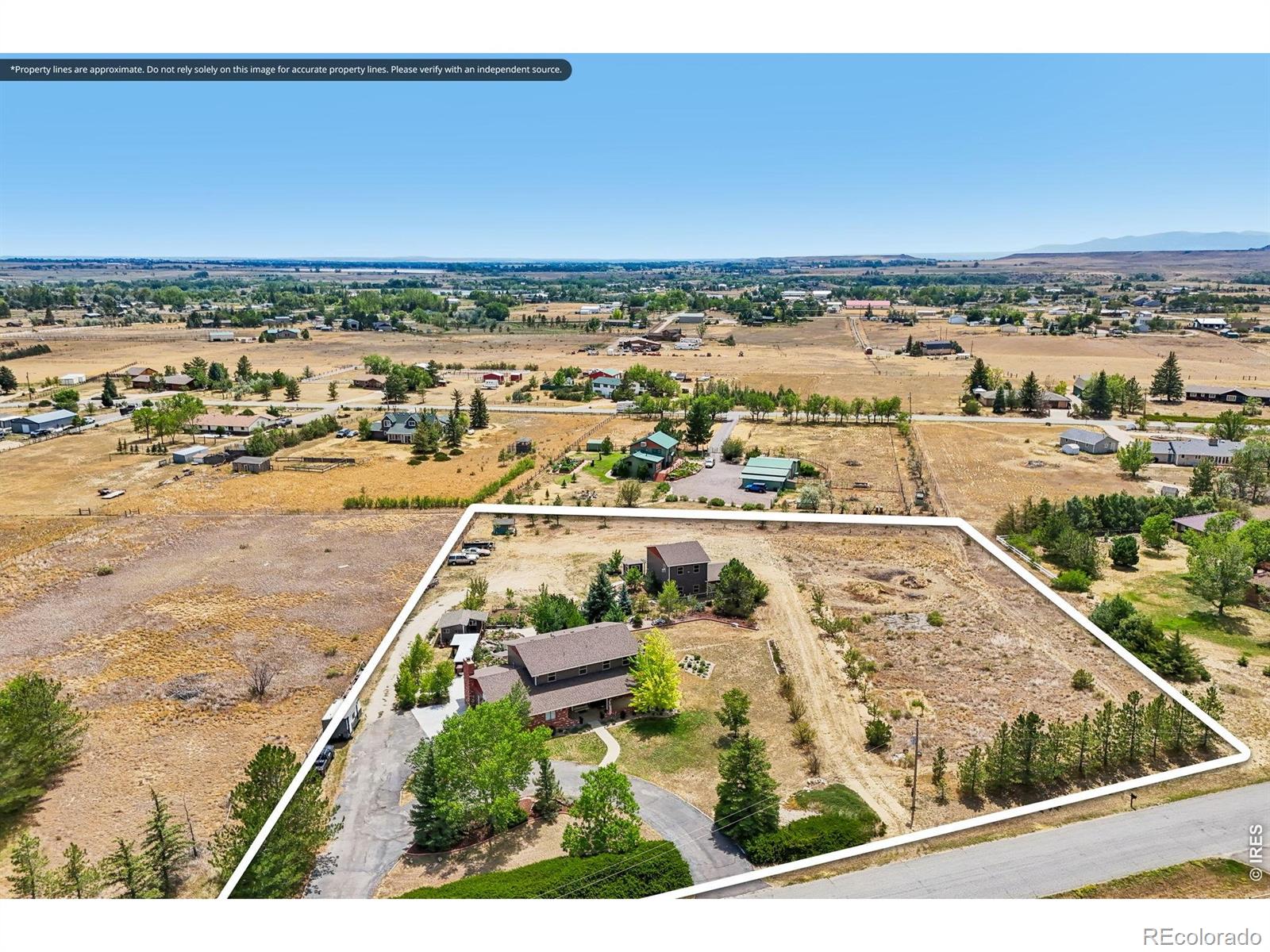 4901 Beverly Drive