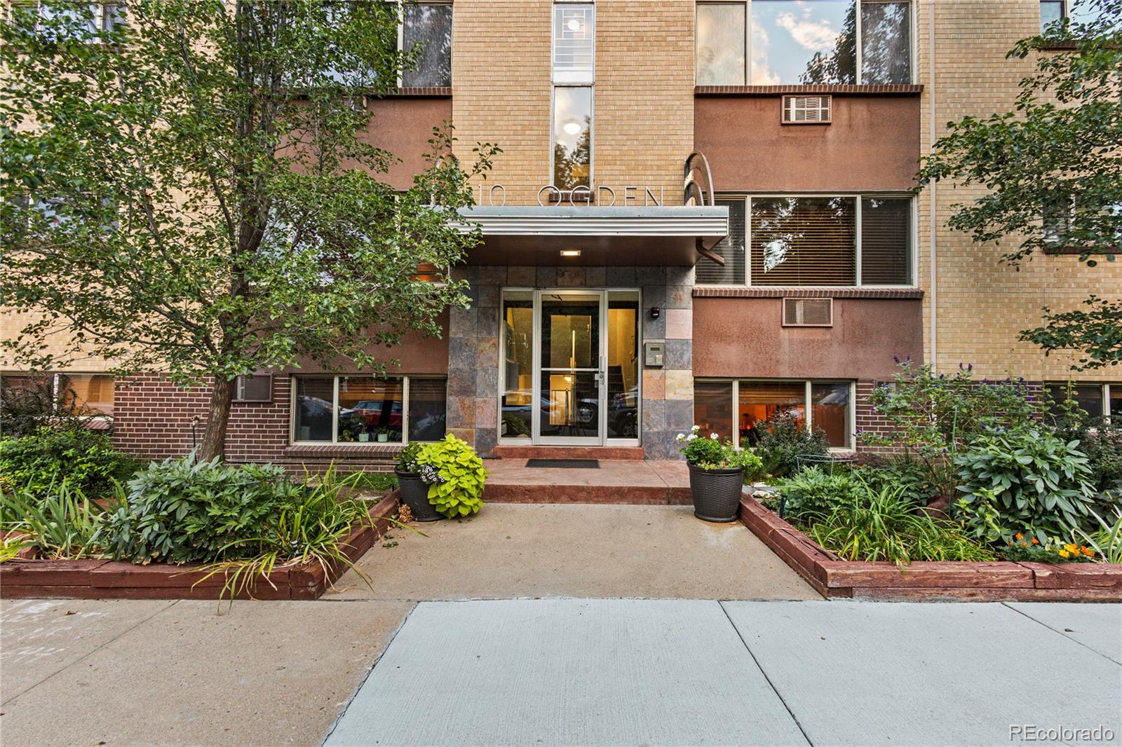 10 N Ogden Street Unit 302