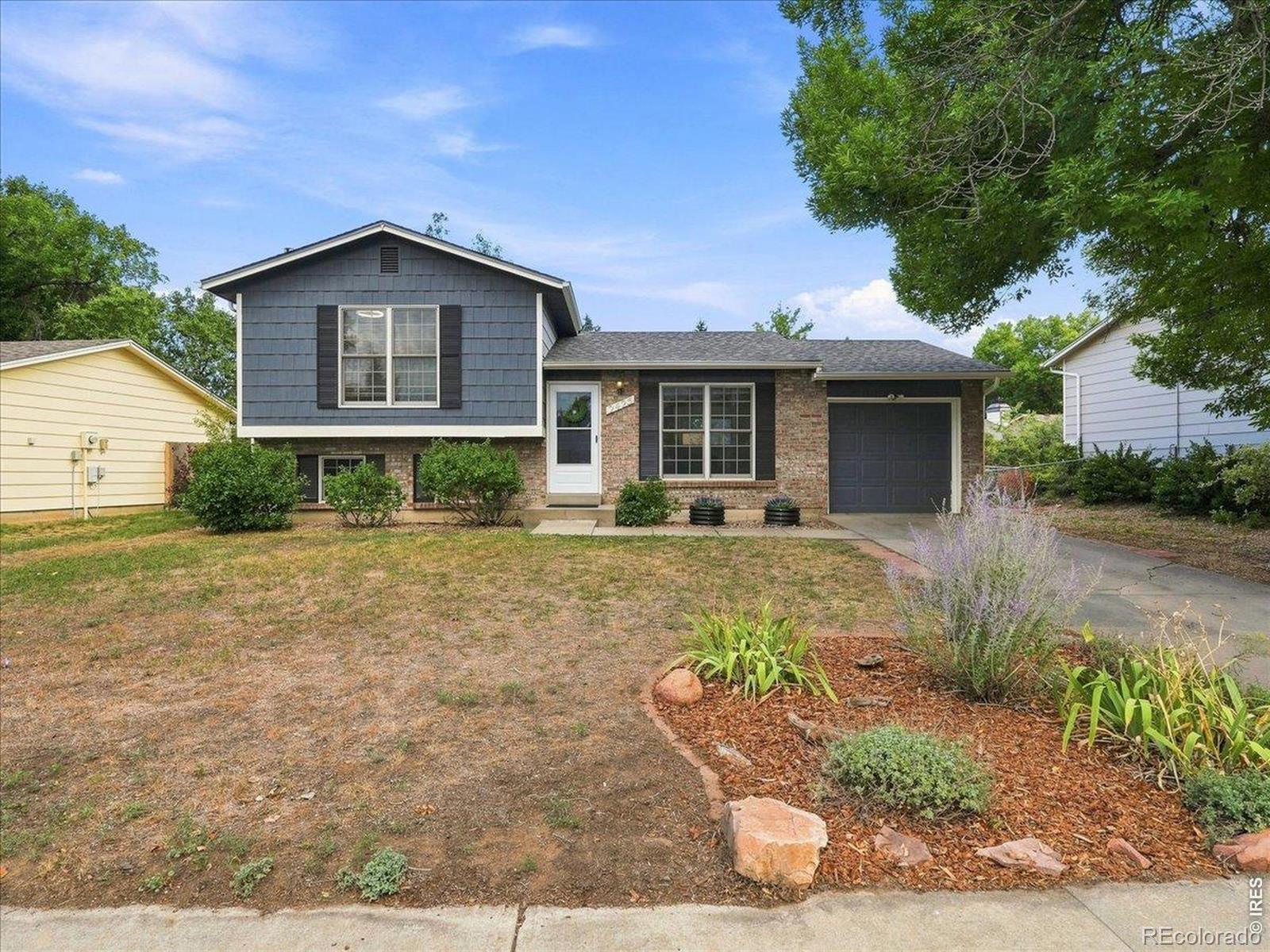 2425 Wapiti Road