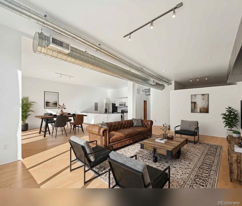 3100 Huron Street Unit 2C