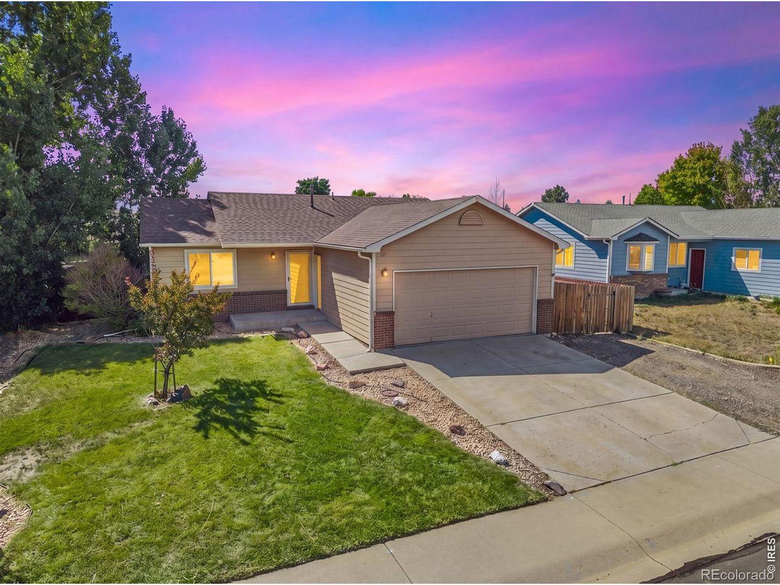 320 E Lilac Street