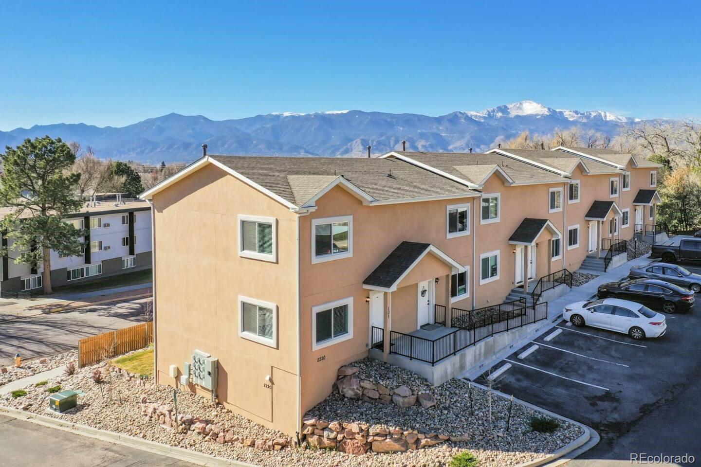 2220 E La Salle Street Unit 107