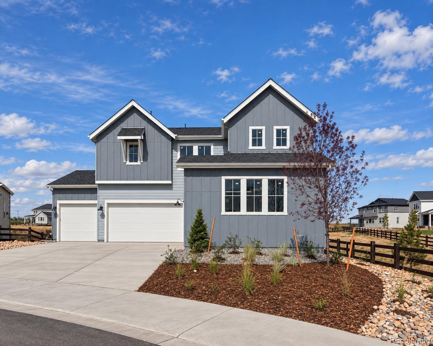 4207 Canister Point