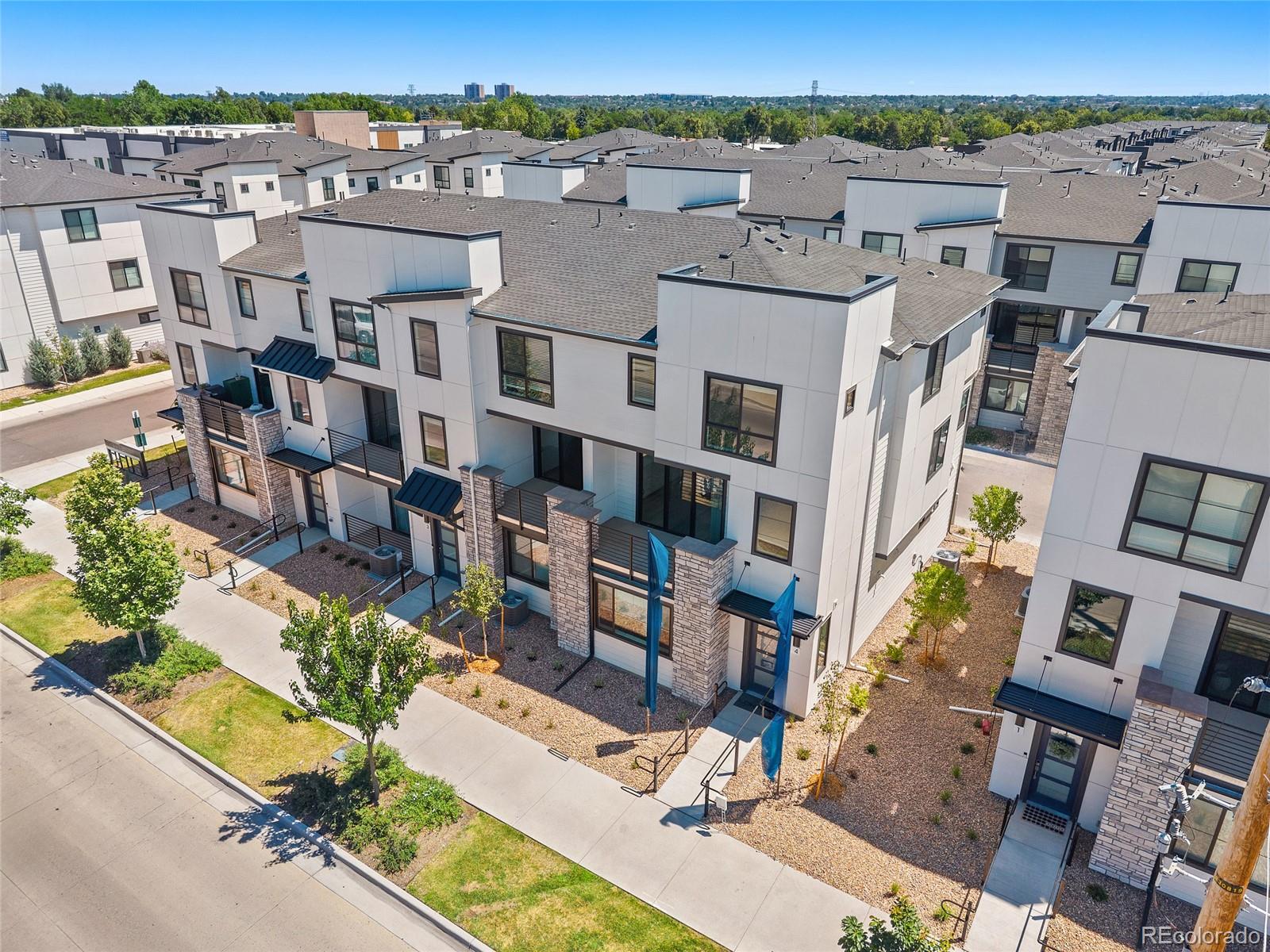 2078 S Holly Street Unit 4