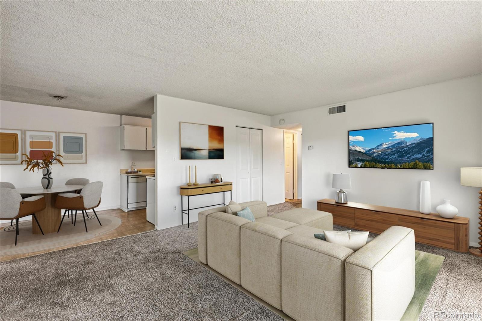 10211 Ura Lane Unit 9-207