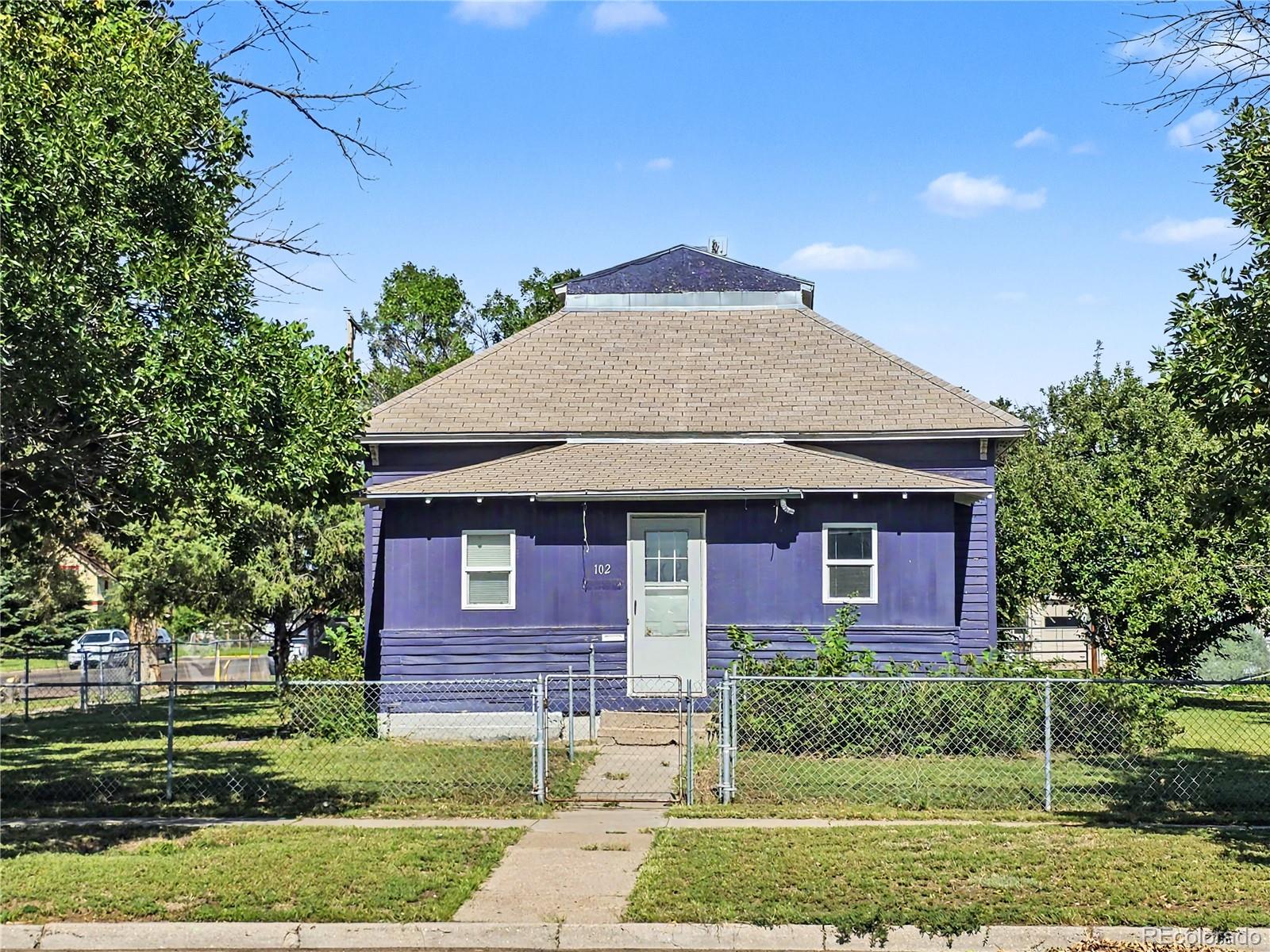 102 E 4th Street