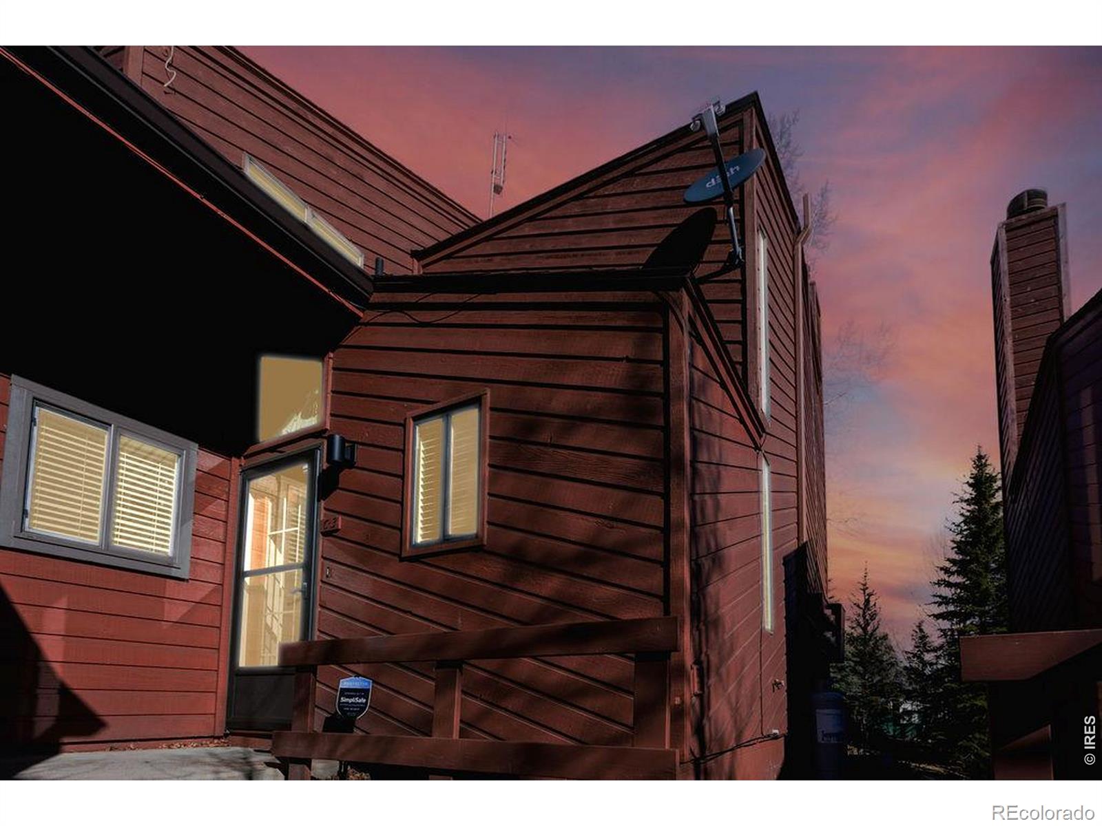 1050 S Saint Vrain Avenue Unit 3