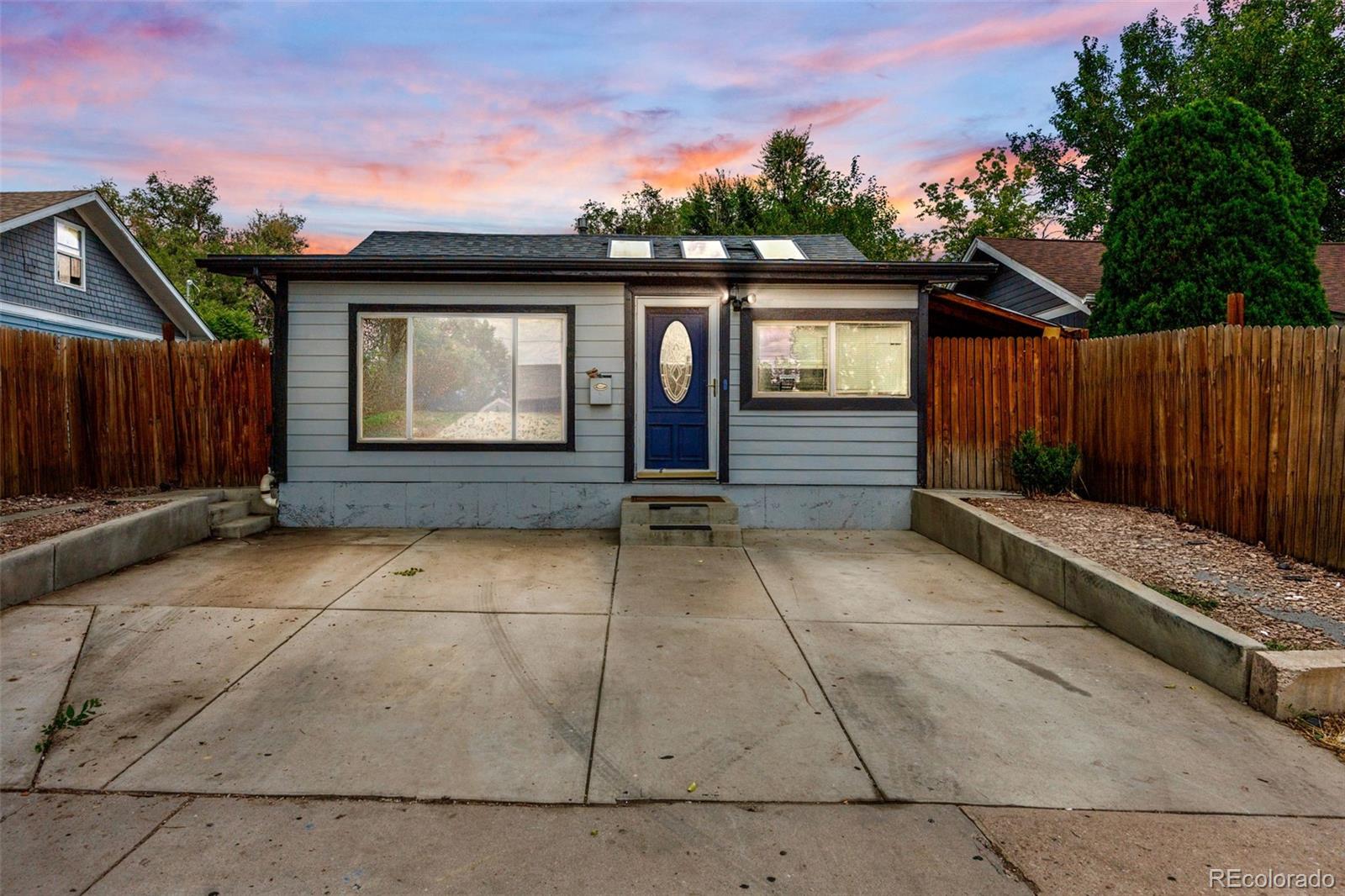 3475 W Dakota Avenue