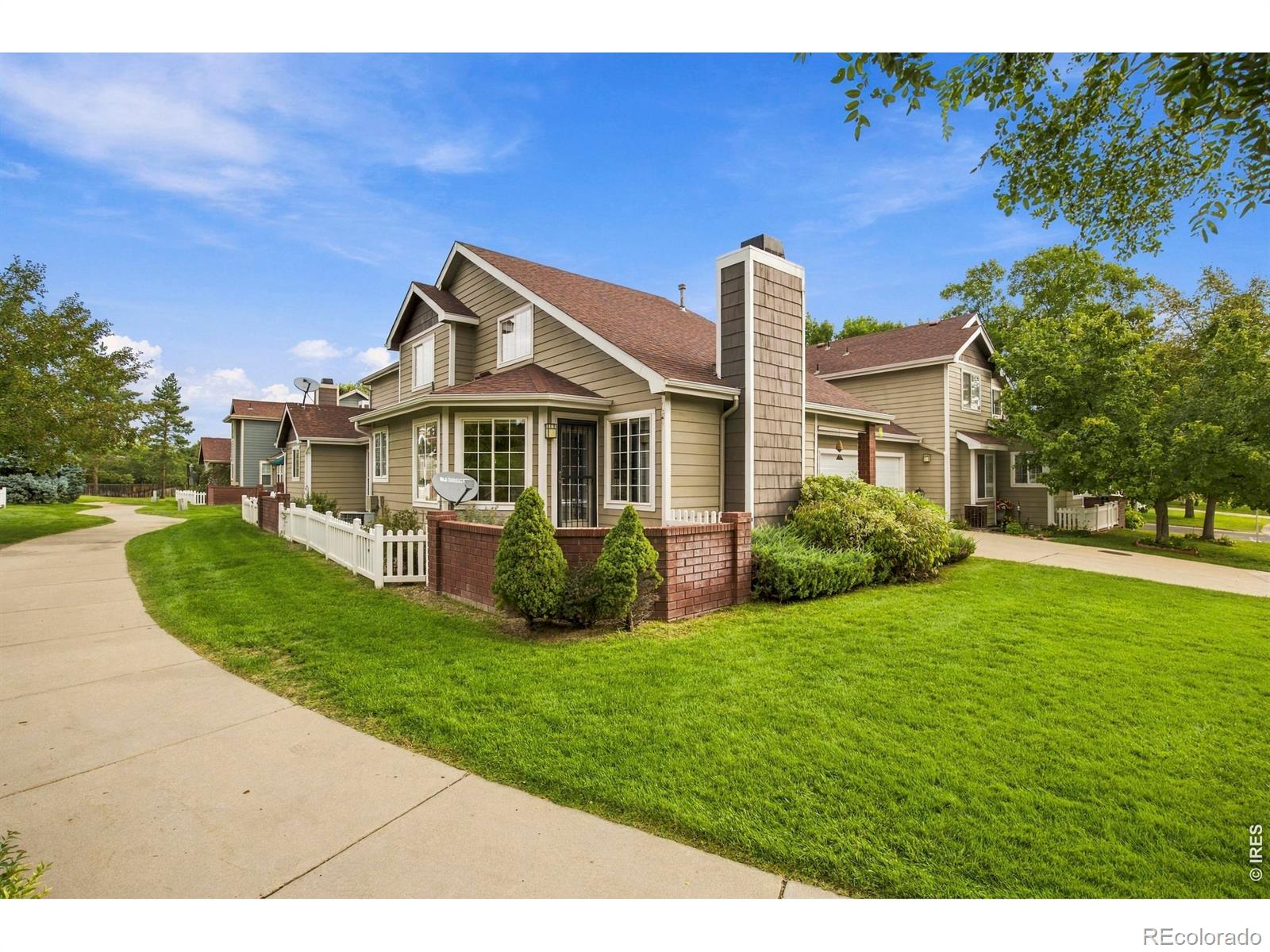 932 Richmond Drive Unit 2