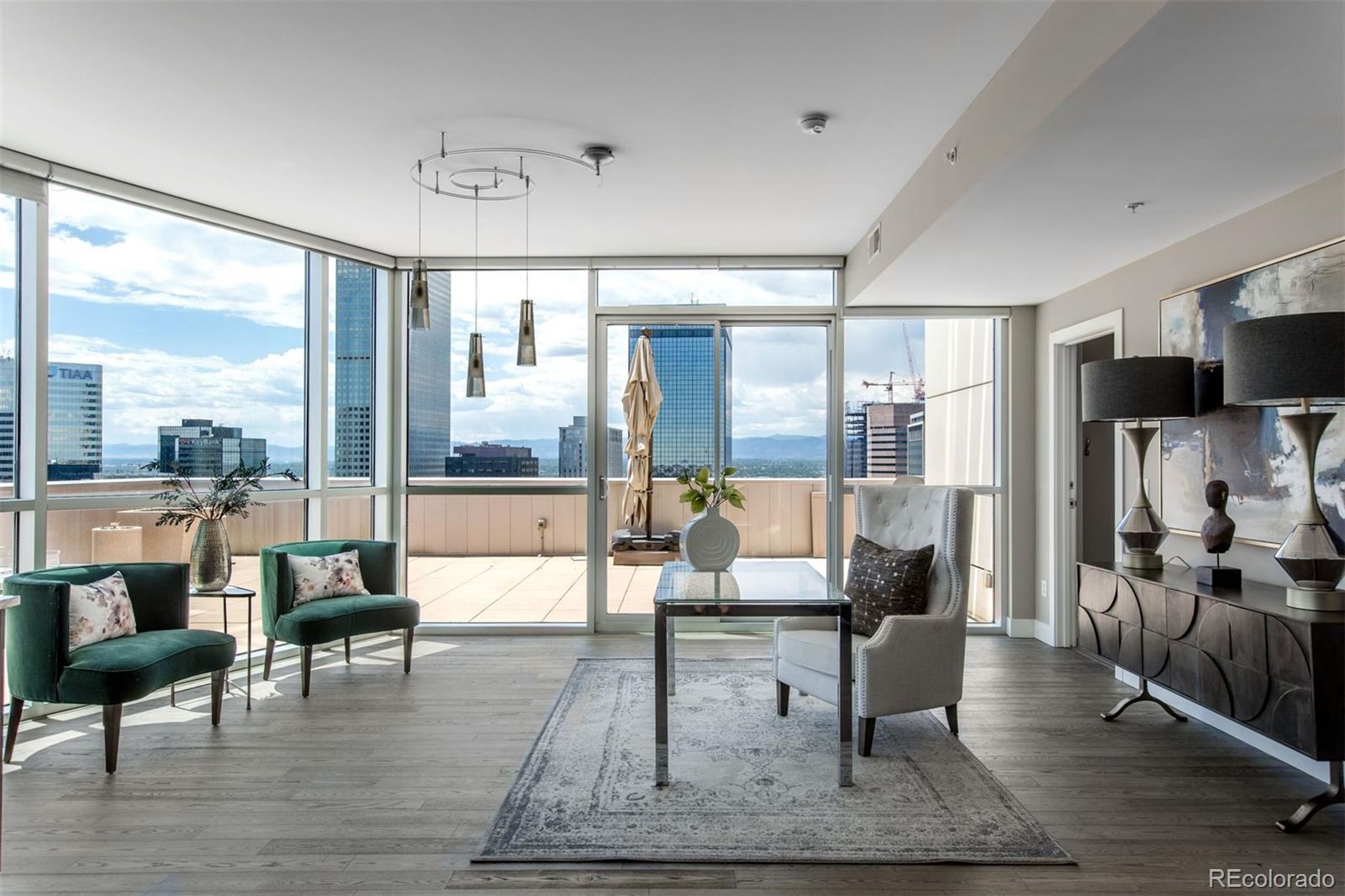 2001 Lincoln Street Unit 2823