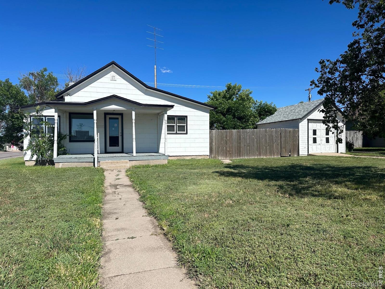 90 Cedar Avenue