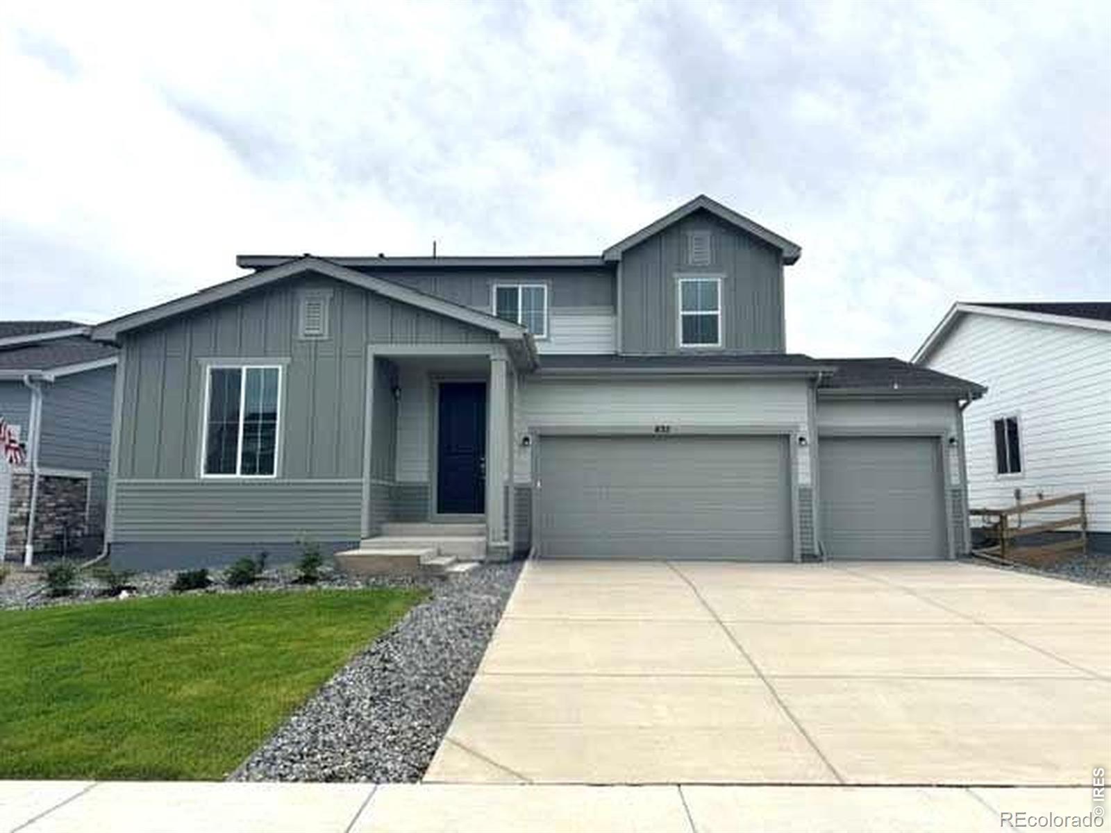 835 Mesic Lane