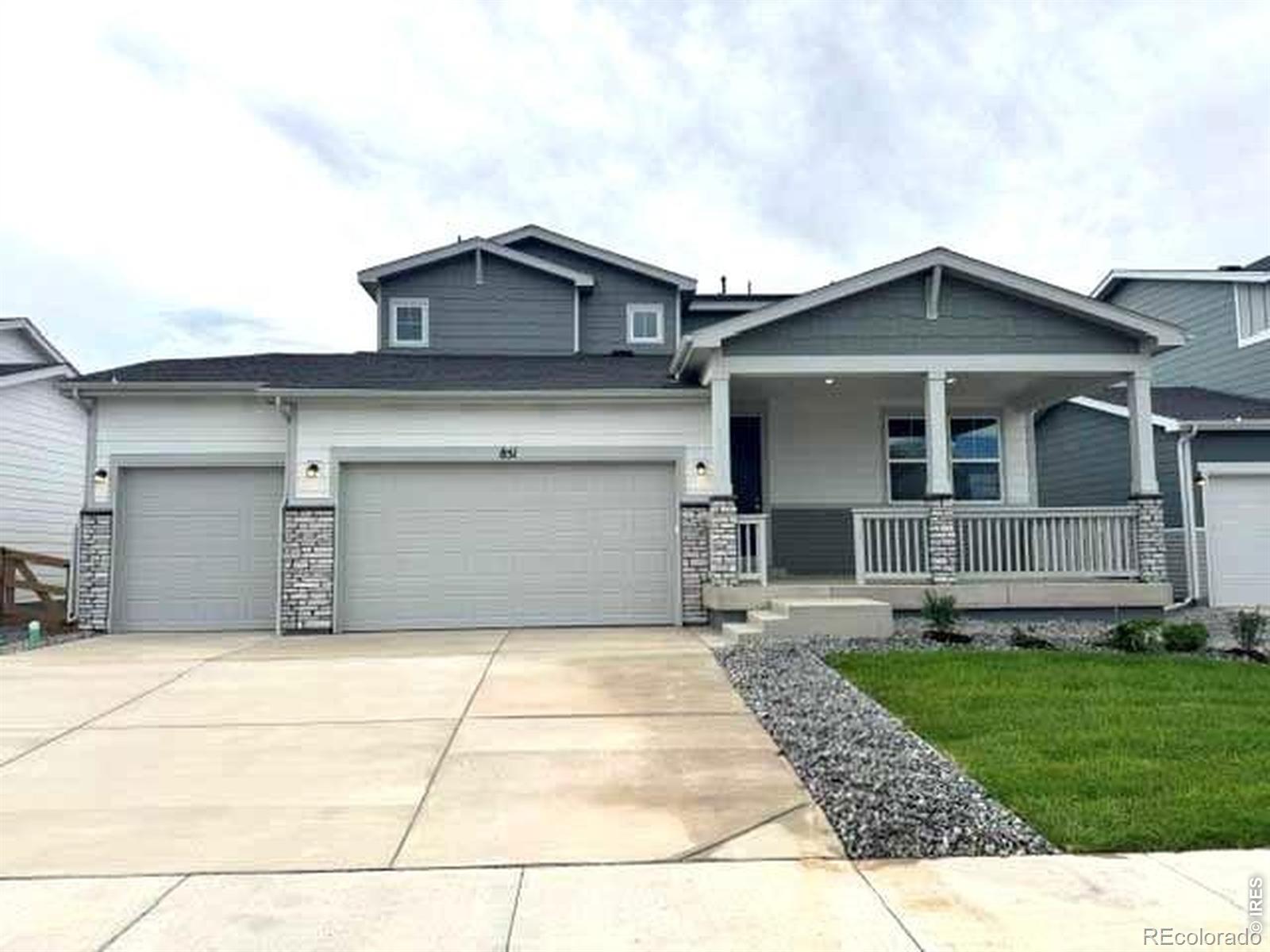 851 Mesic Lane