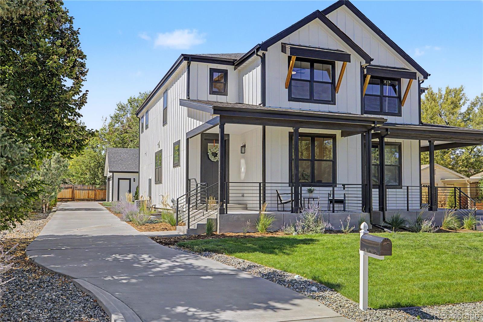 1043 Xenon Street