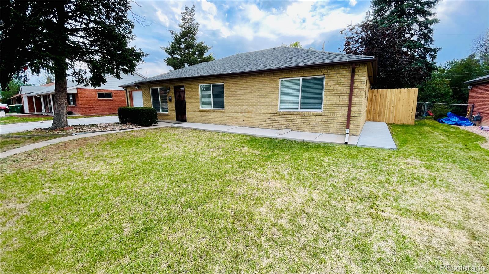 903 Quentin Street