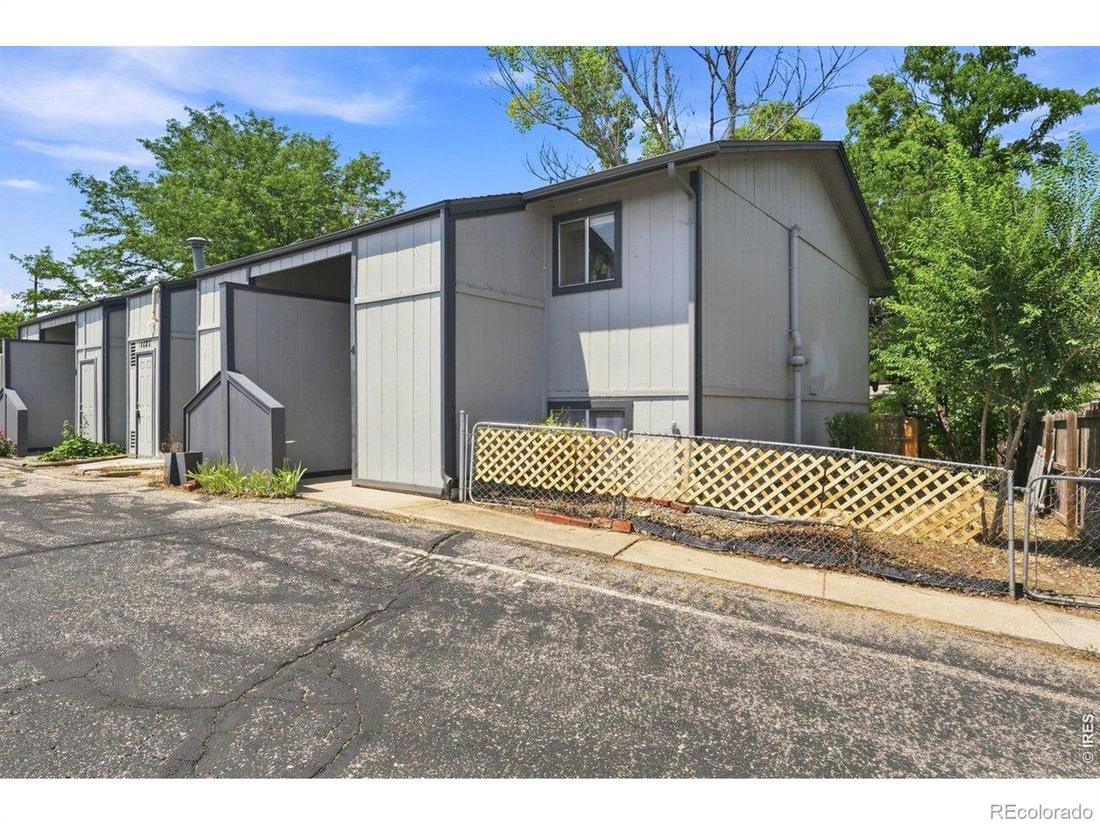 1727 Azalea Drive Unit 4