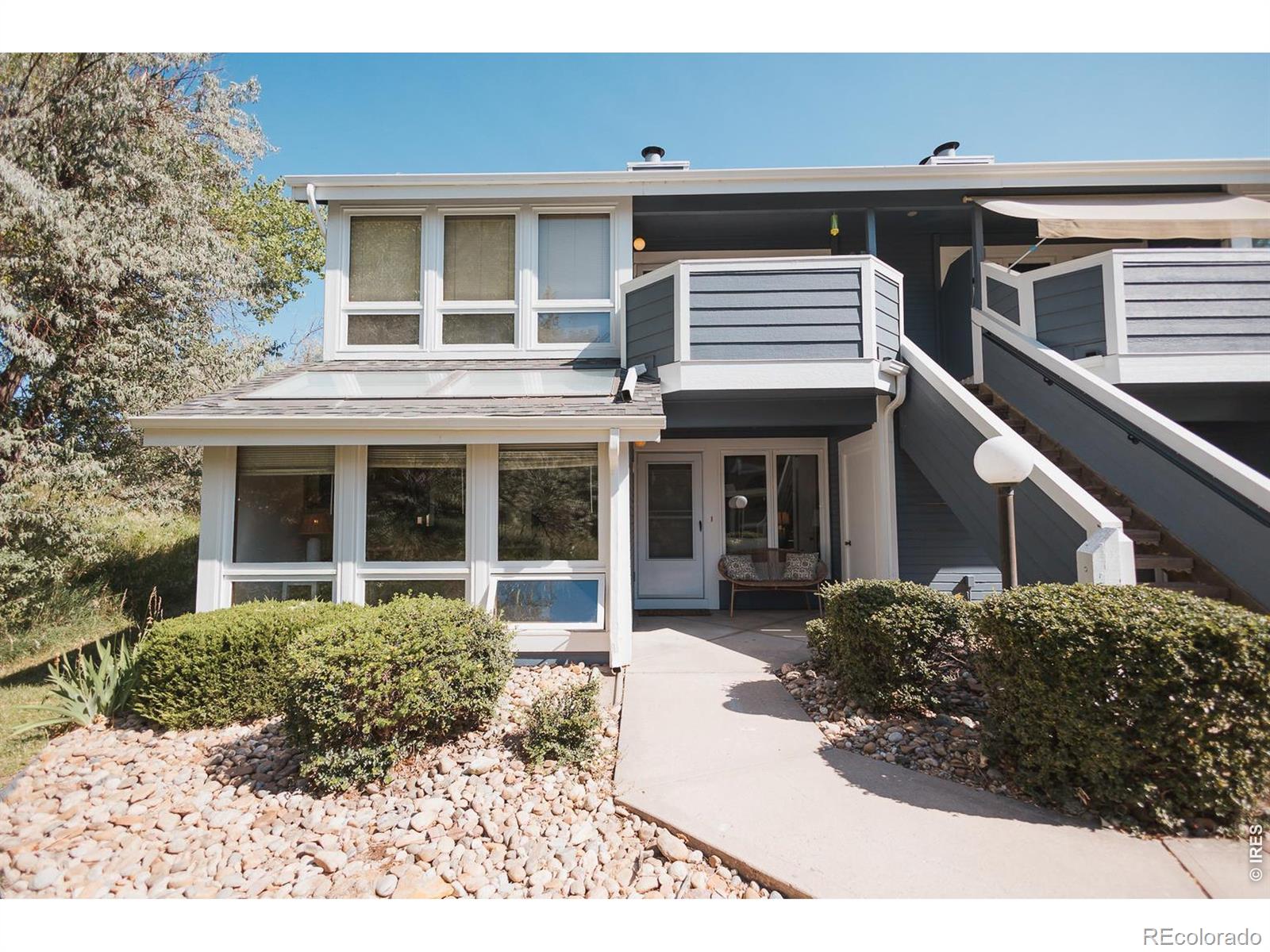 3737 Landings Drive Unit 11
