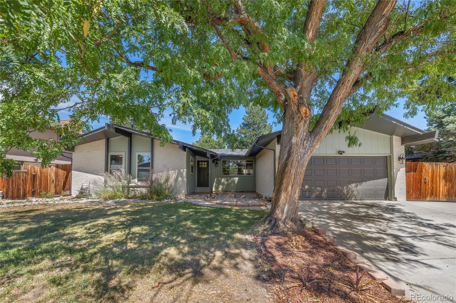 10579 W Warren Drive