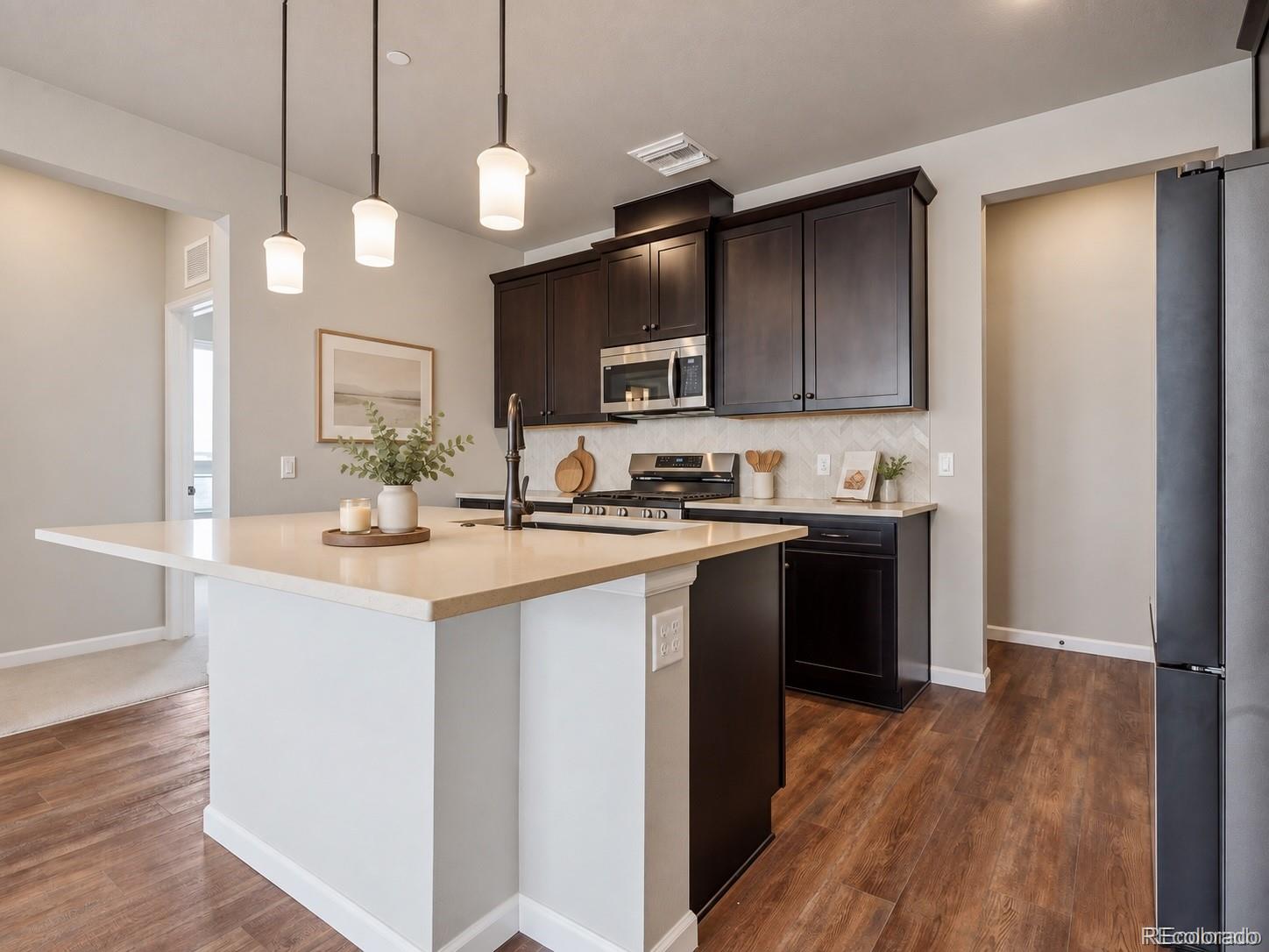 6153 N Ceylon Street Unit 207
