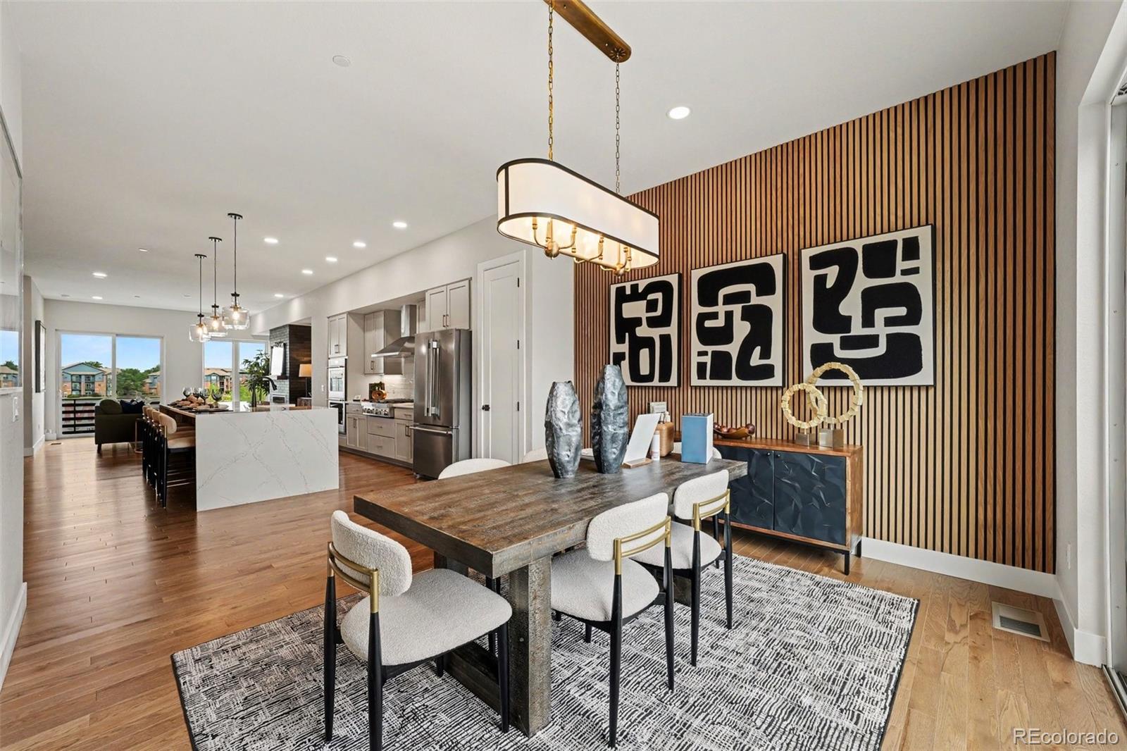 2327 Lakeshore Lane