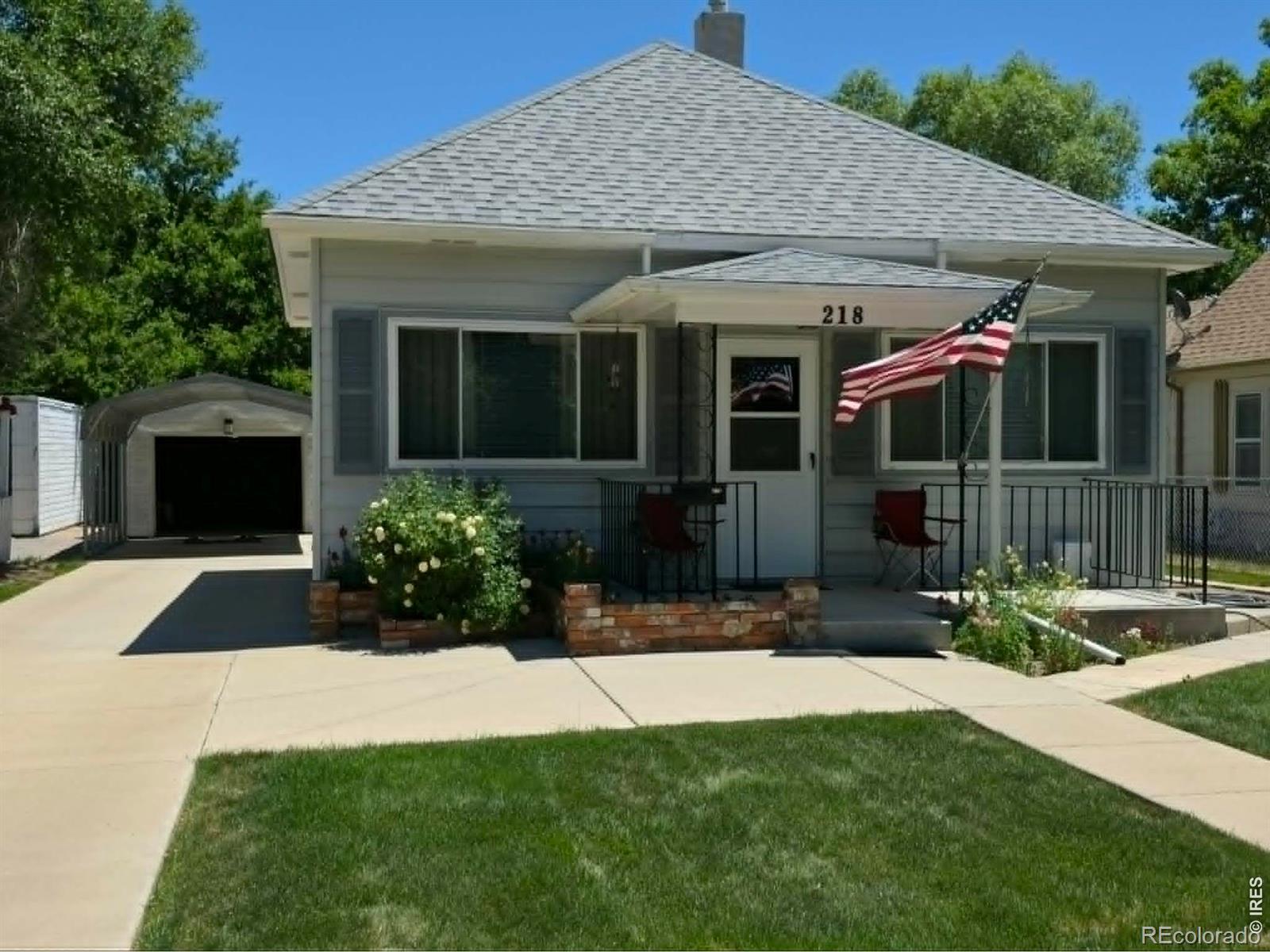 218 Maple Street