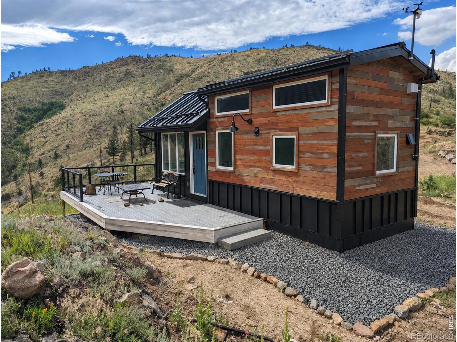 560 Emerson Gulch Road