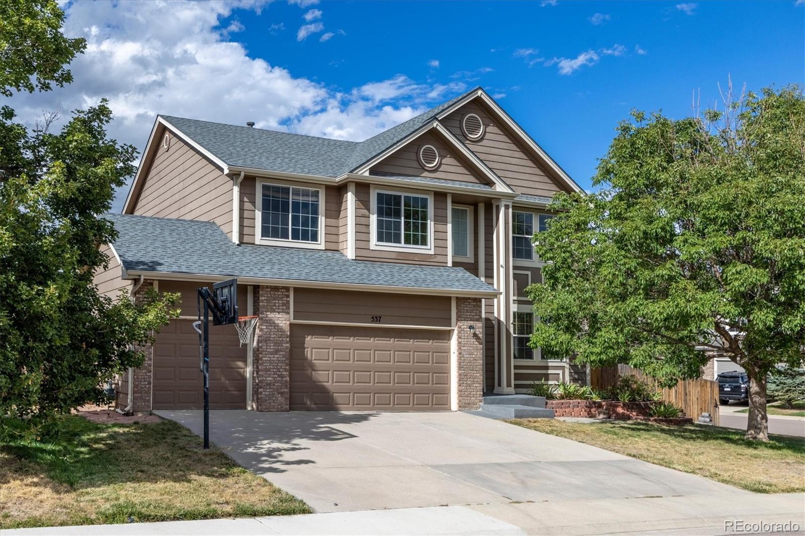 537 Pitkin Way