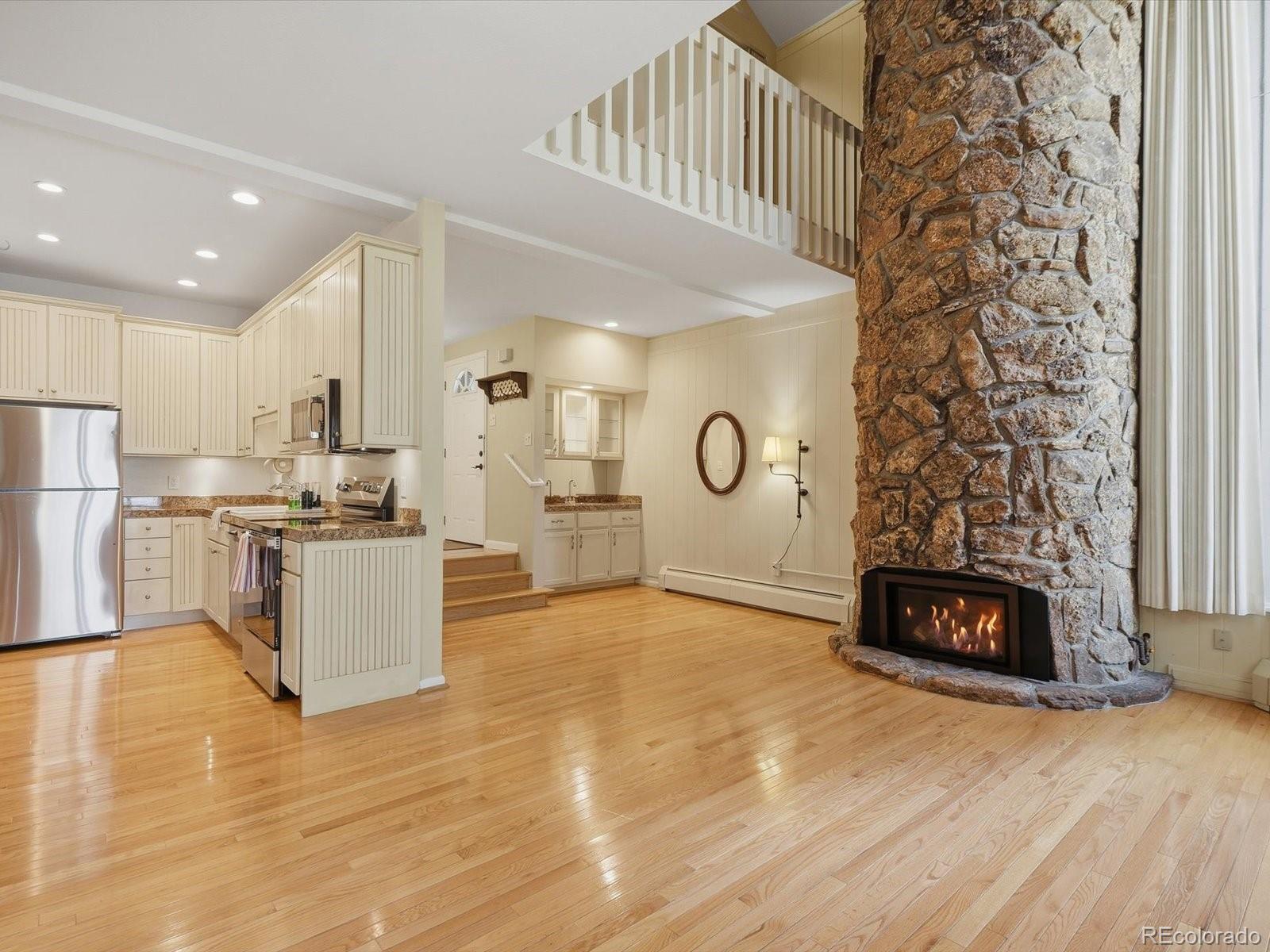 2418 Hearth Drive Unit 4