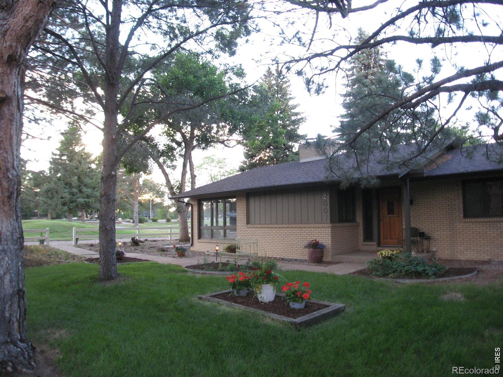 2002 Country Club Road