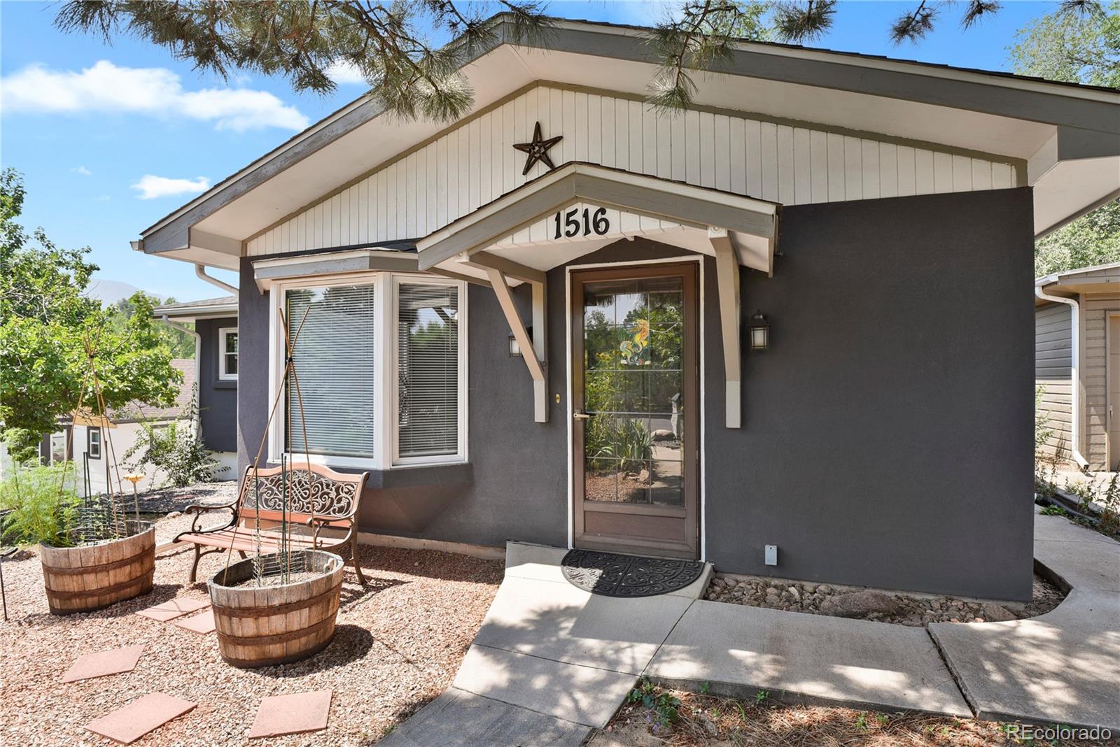 1516 Dorchester Drive