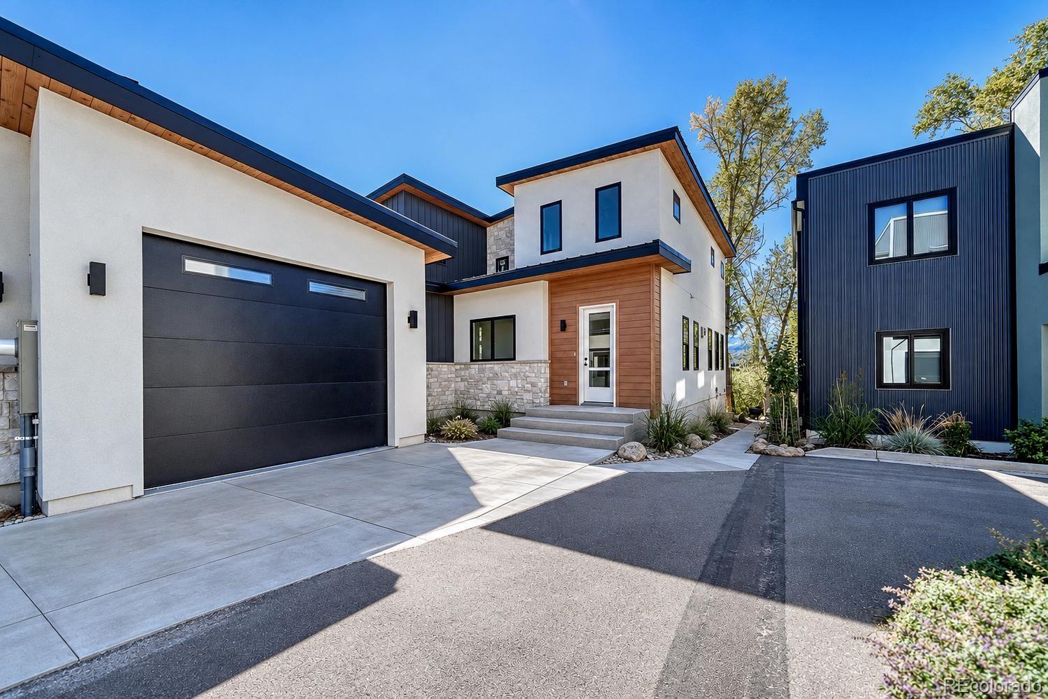 213 Two Rivers Road