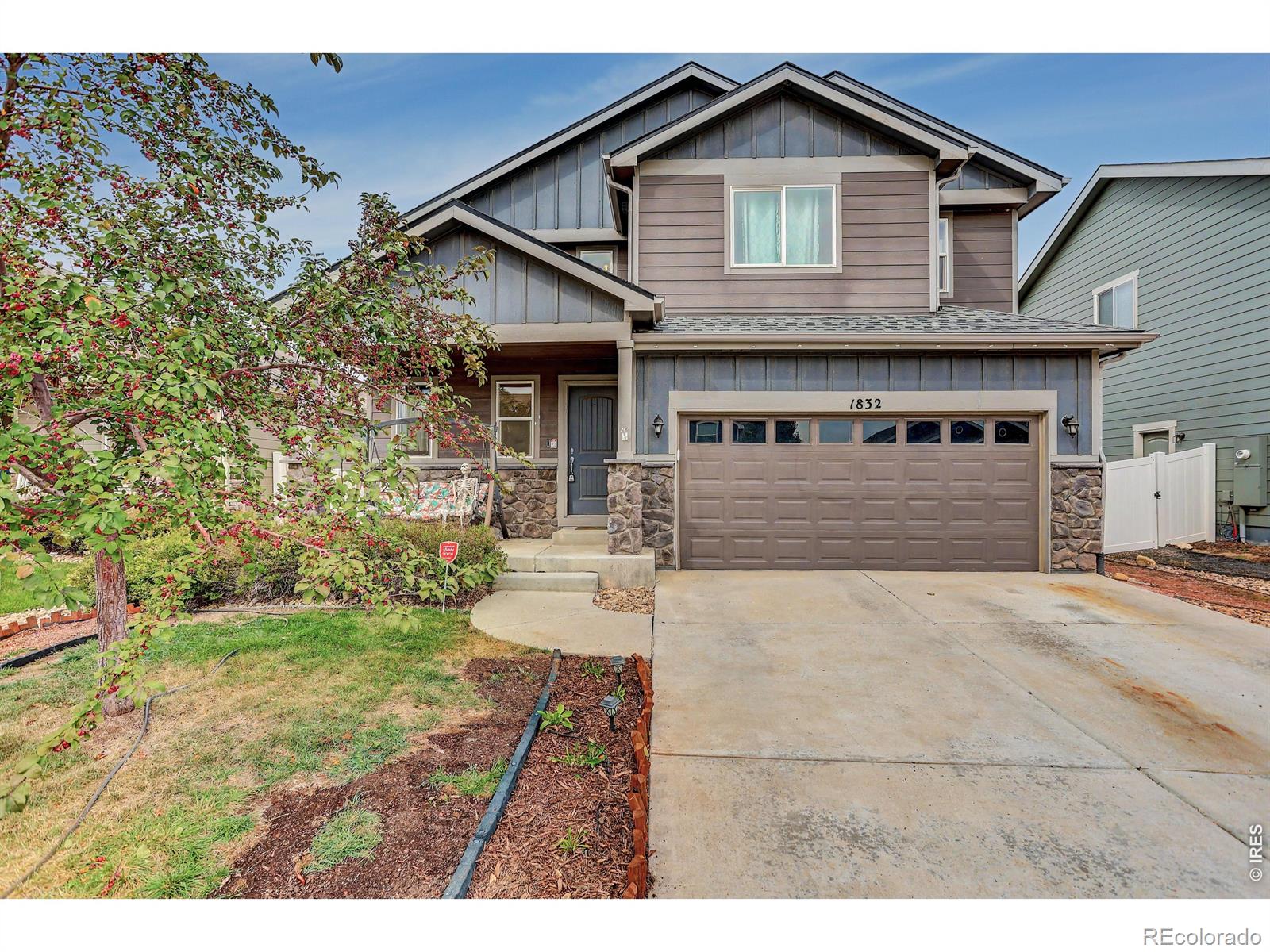 1832 Ruddlesway Drive