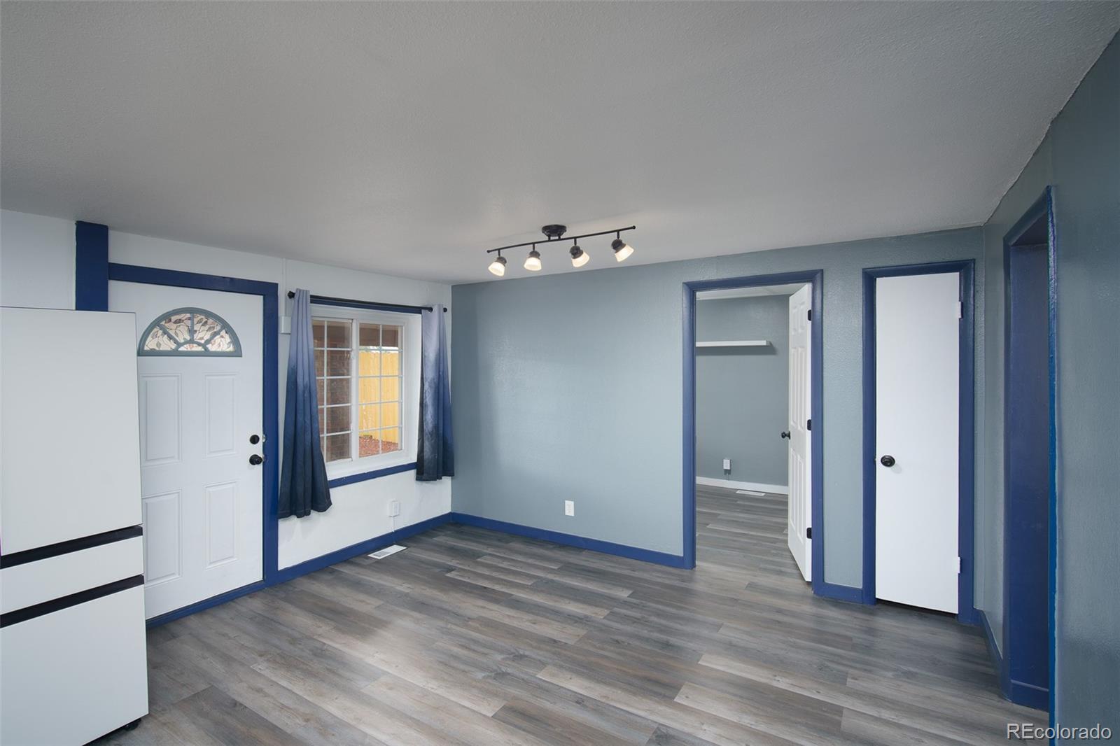 1240 S Navajo Street