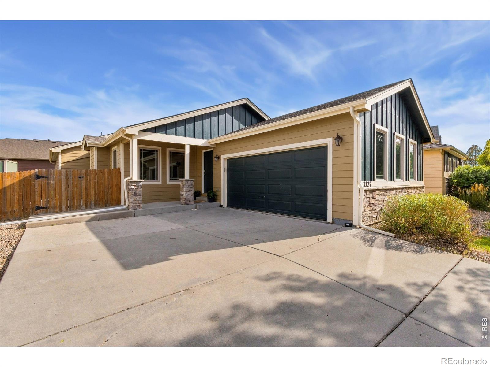 3327 Wagon Trail Road