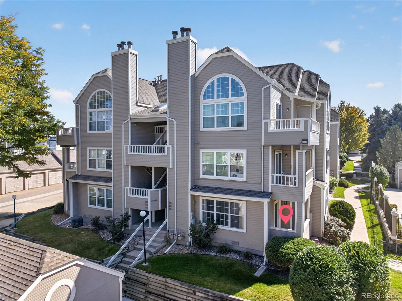 5706 W Asbury Place Unit 108
