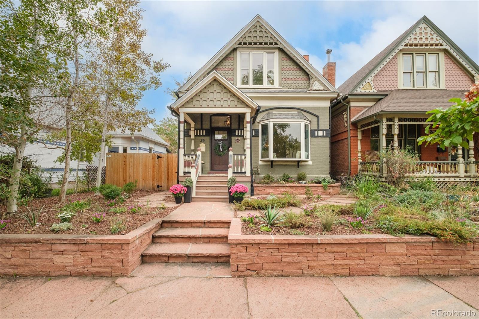 39 W Cedar Avenue