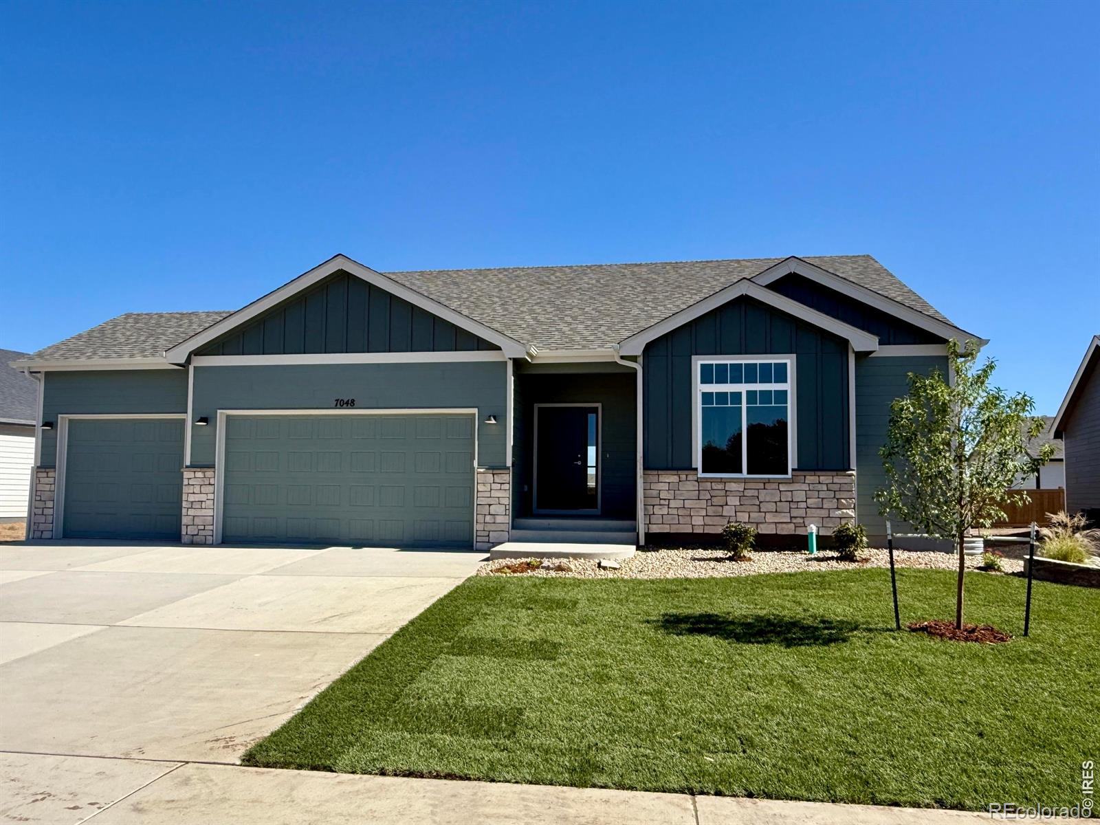 7048 Gateway Crossing Street