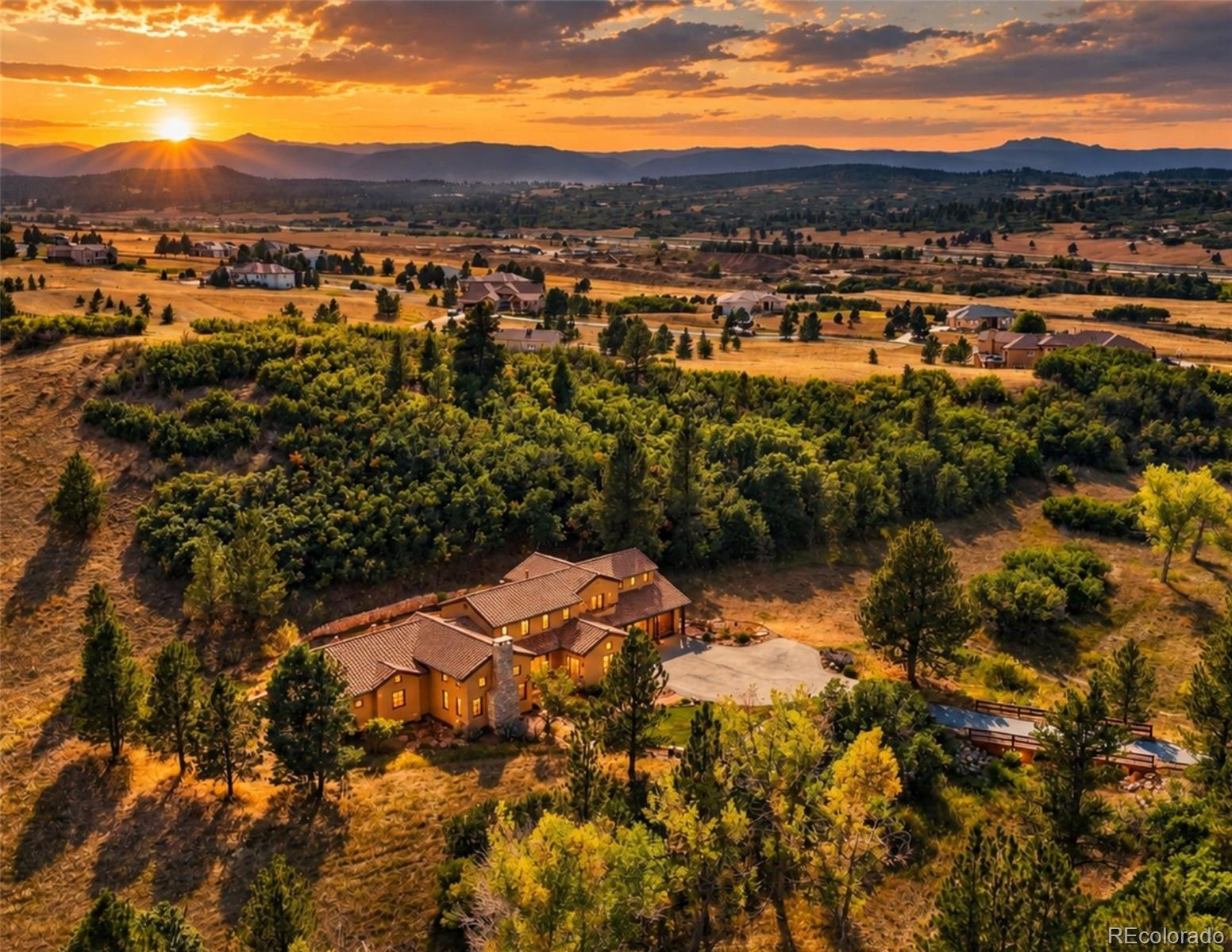 4504 Mariposa Road