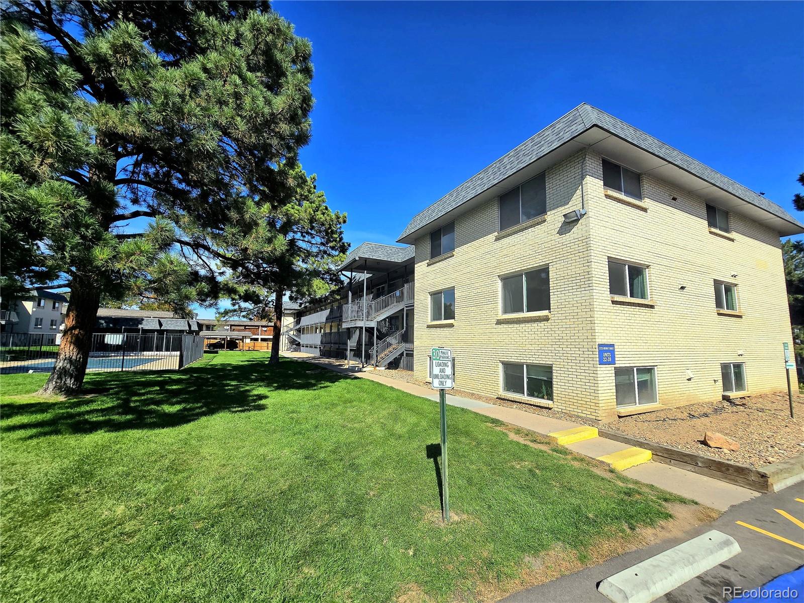1723 Robb Street Unit 33