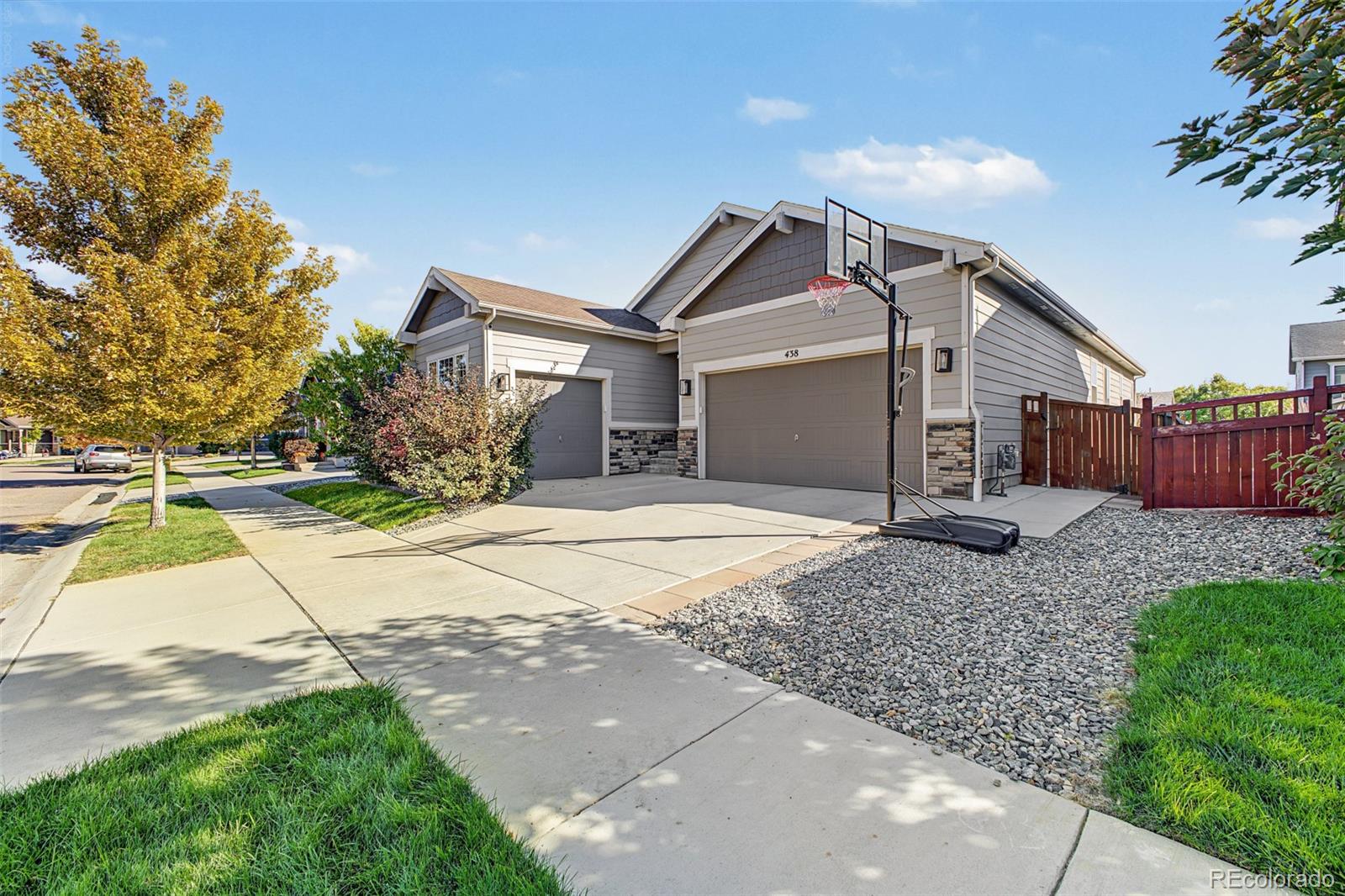 438 Iris Street
