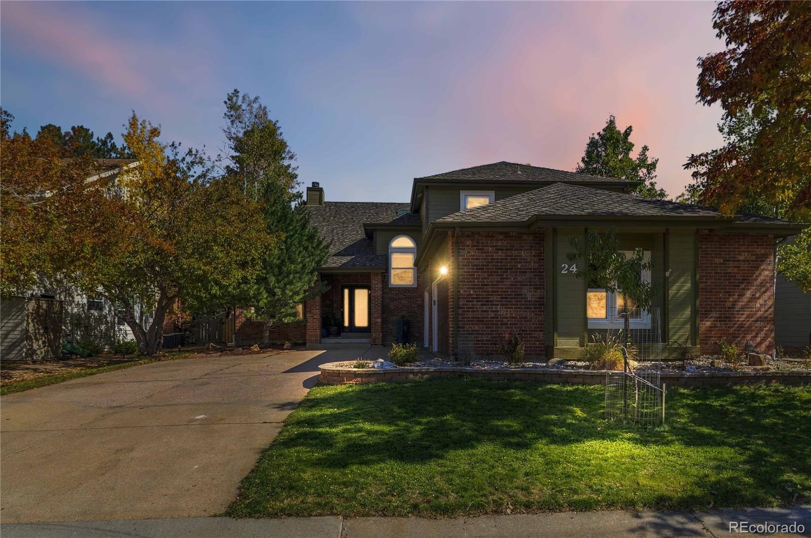 24 Mesa Oak