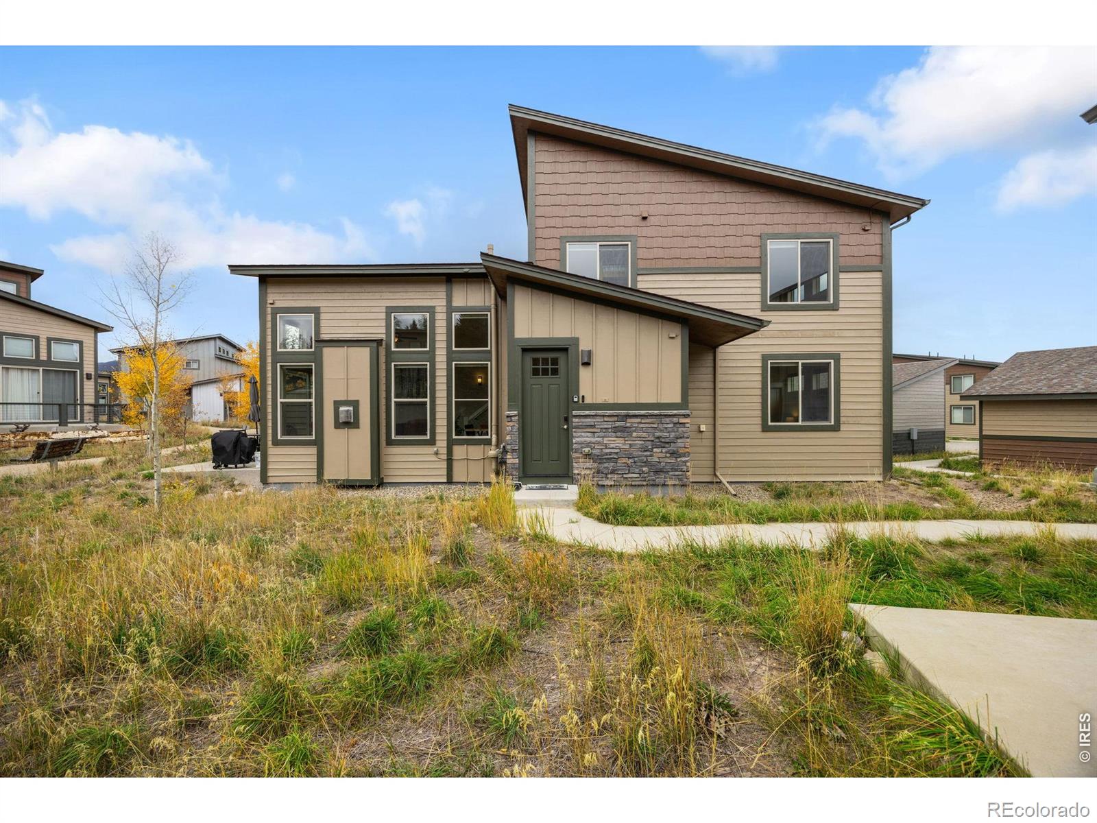 6 Riverwalk Place Unit 14G