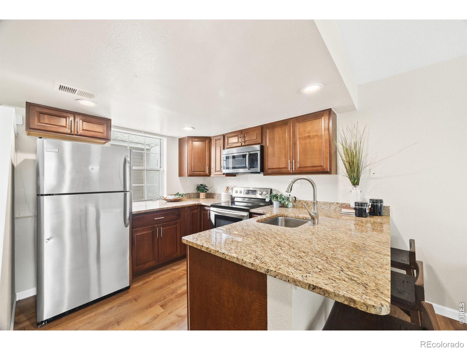 9433 Lou Drive