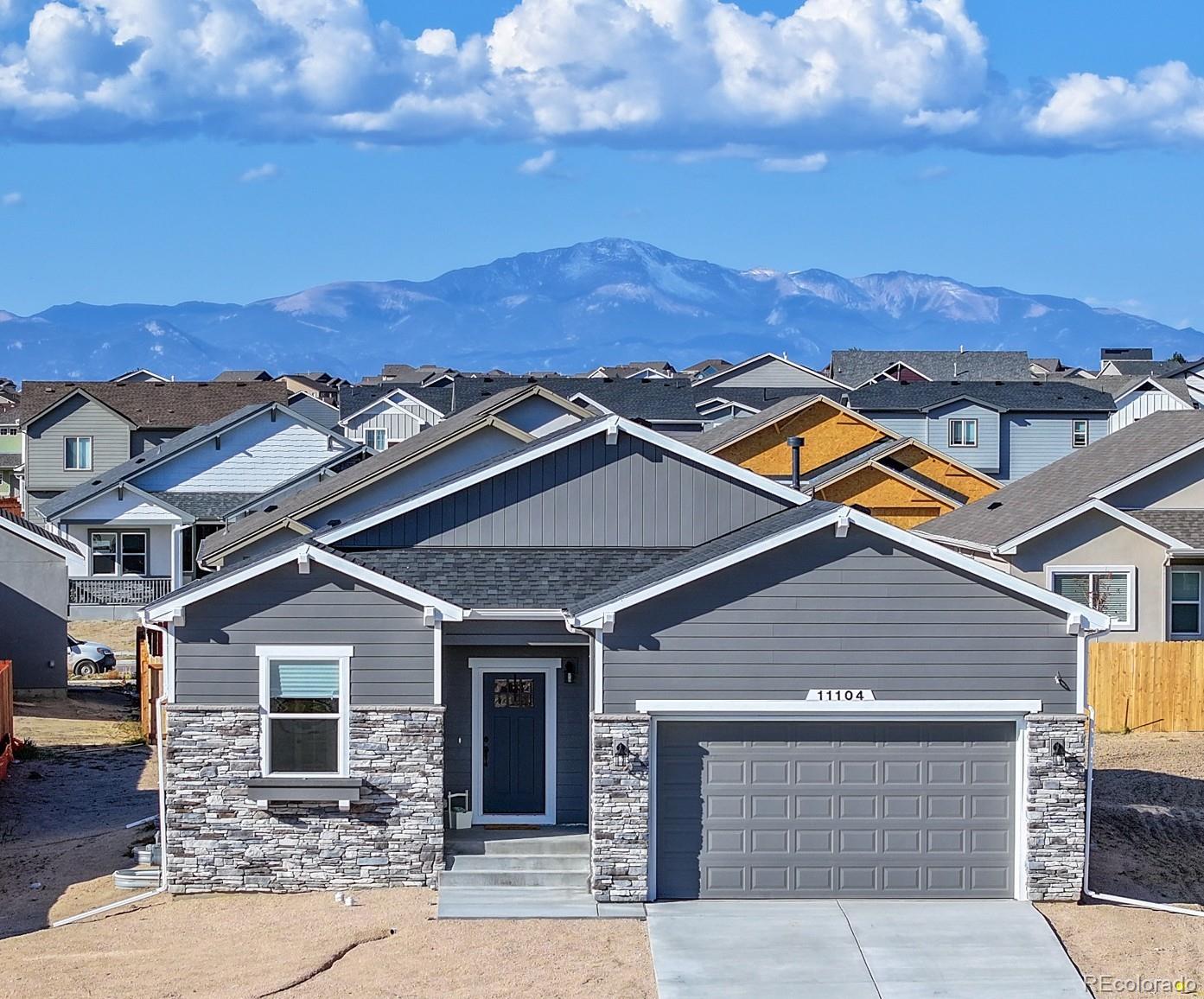 11104 Coastal Hills Lane
